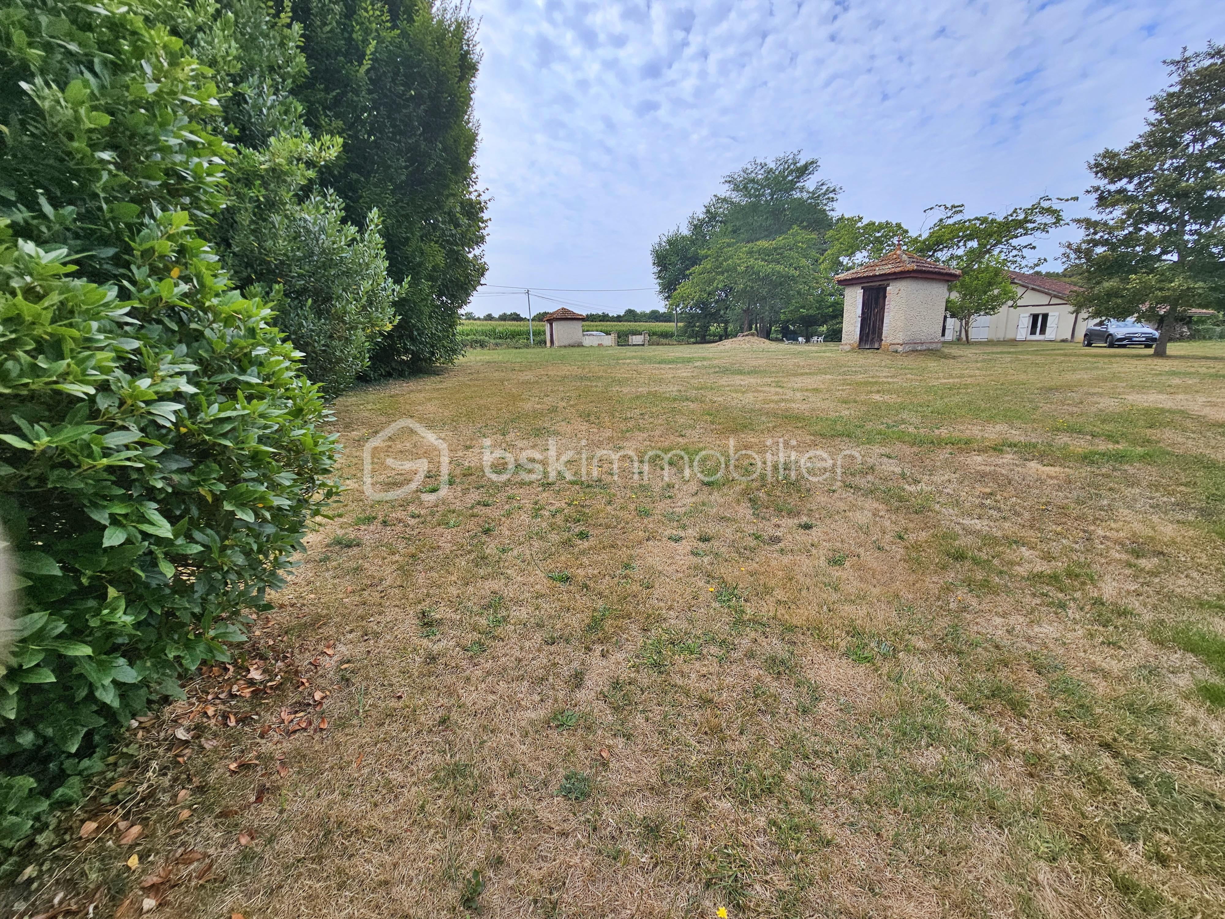 Terrain de 1 269 m² - A 262 (4).jpg