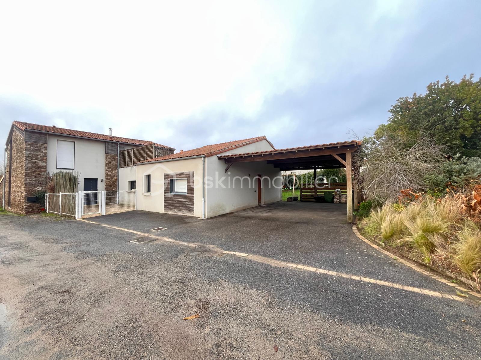 Maison en pierre de 172,86 m² - WhatsApp Image 2025-12-18 at 11.17.00 (1).jpeg