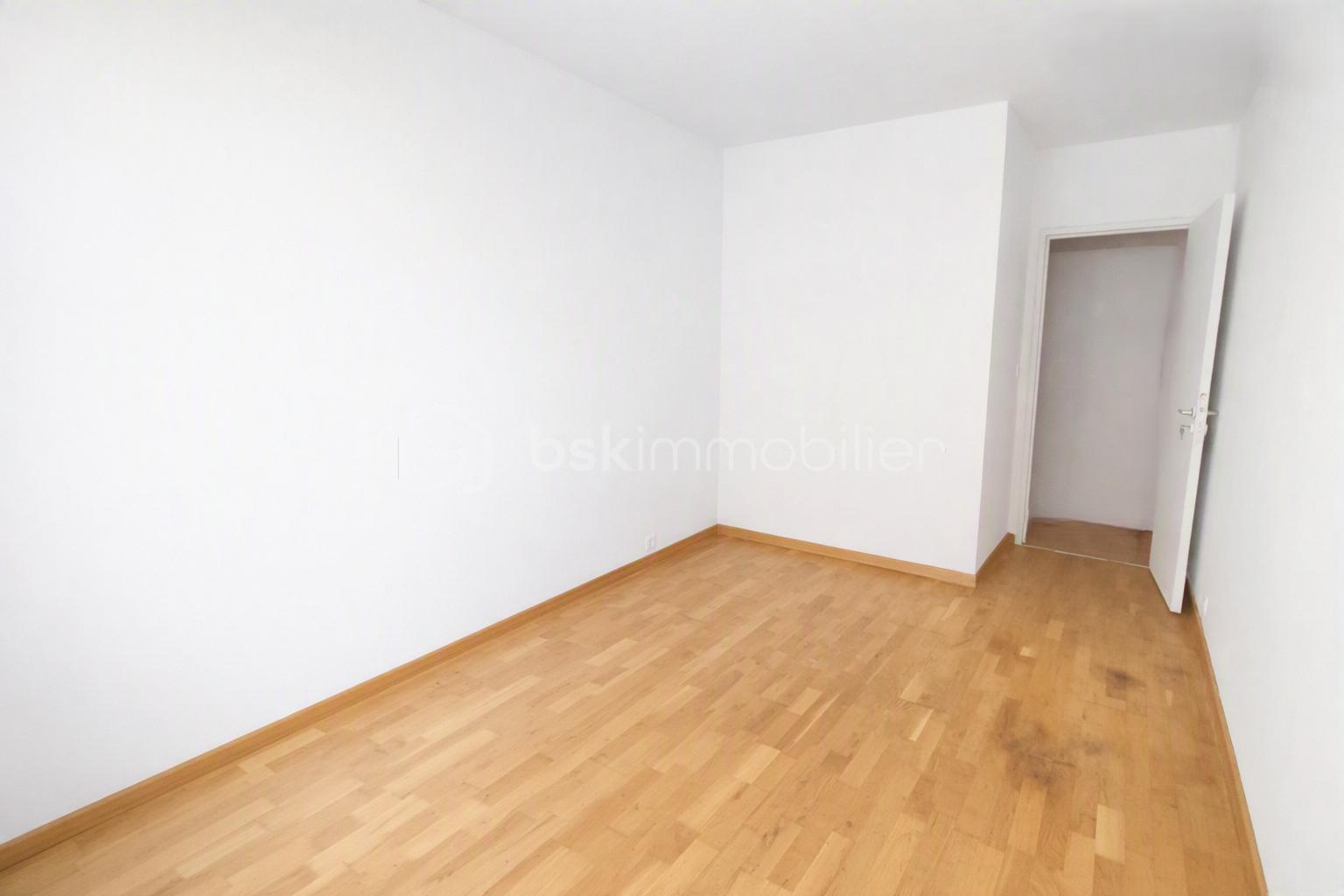 AUTREANGLECHAMBRE.png