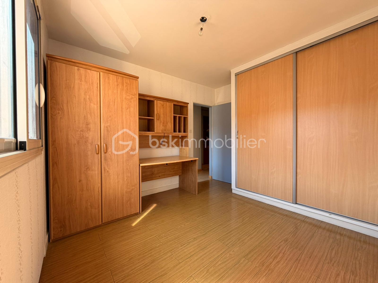 CHAMBRE A VENDRE.jpeg
