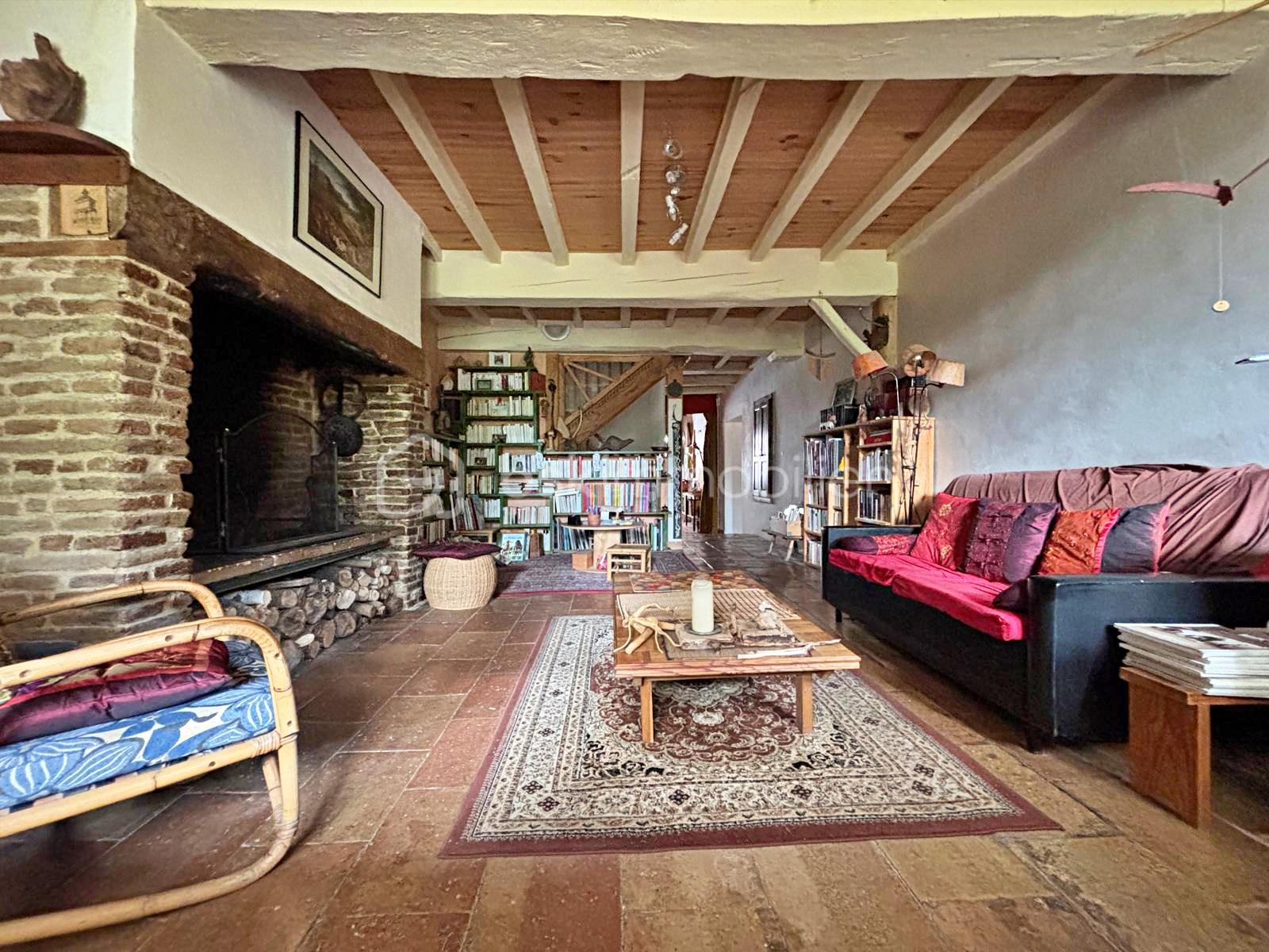 Maison de ville de 250 m² - IMG-20250903-WA0024.jpg