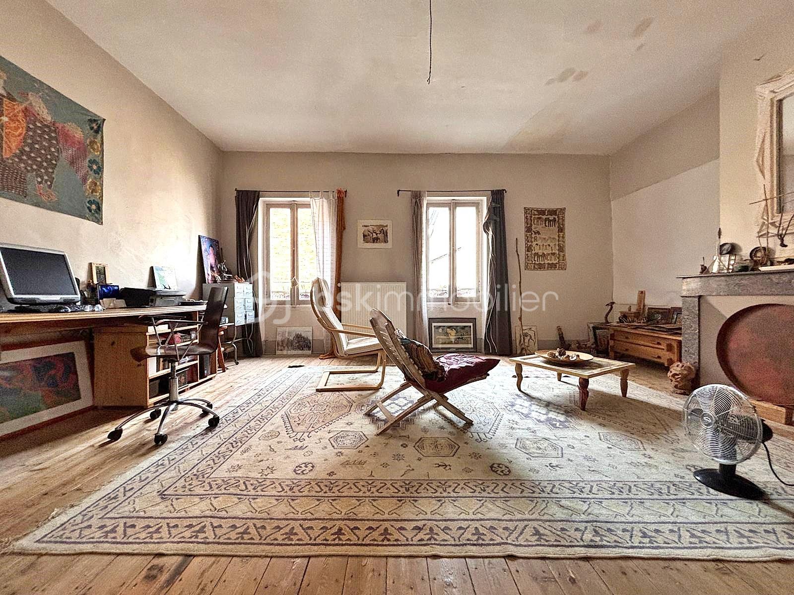 Maison de ville de 250 m² - IMG-20250903-WA0012.jpg