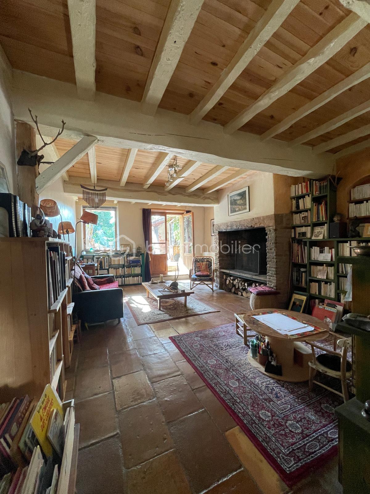 Maison de ville de 250 m² - WhatsApp Image 2025-07-31 à 13.42.21_23501cf0.jpg
