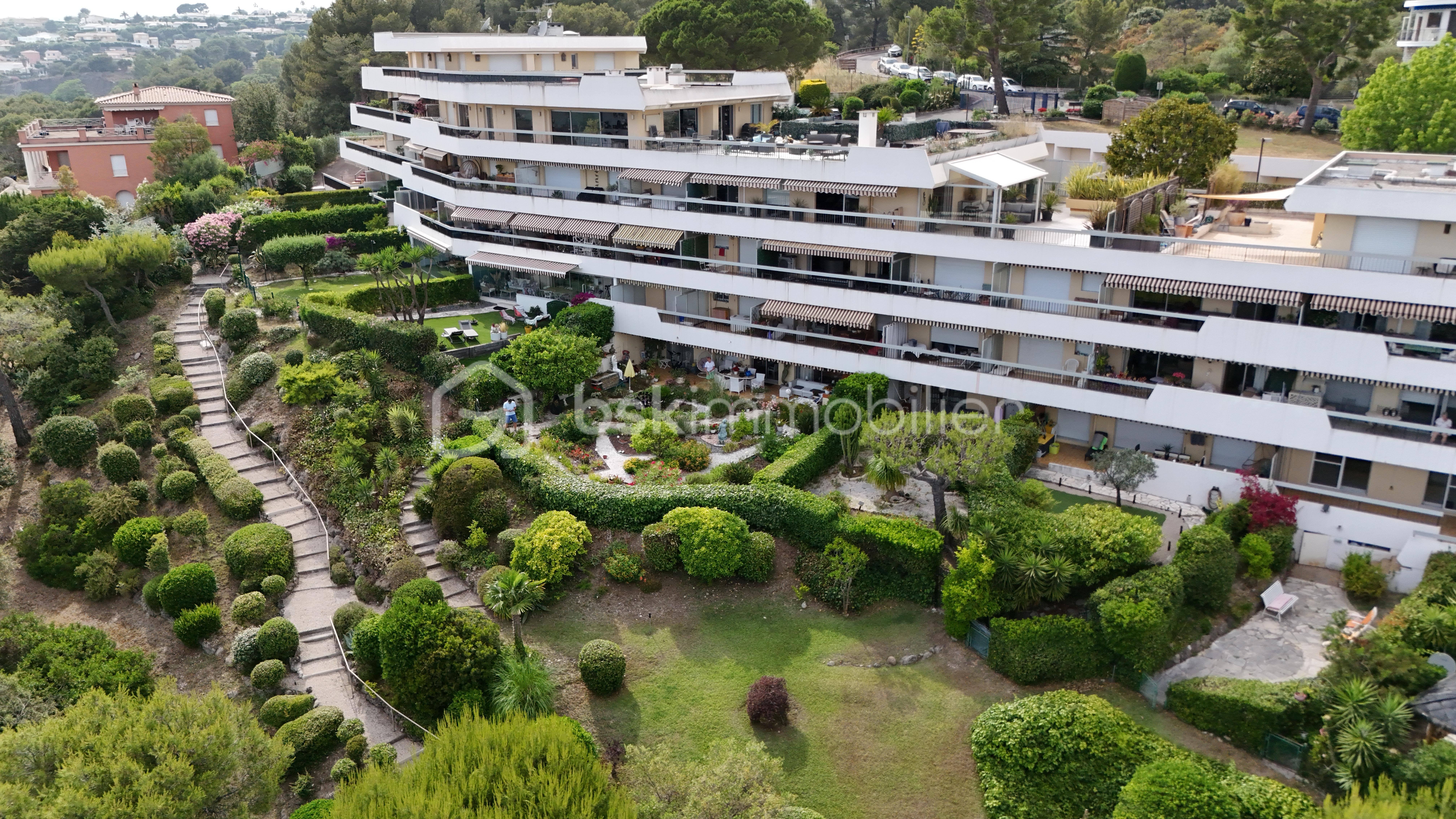 residence.jpg