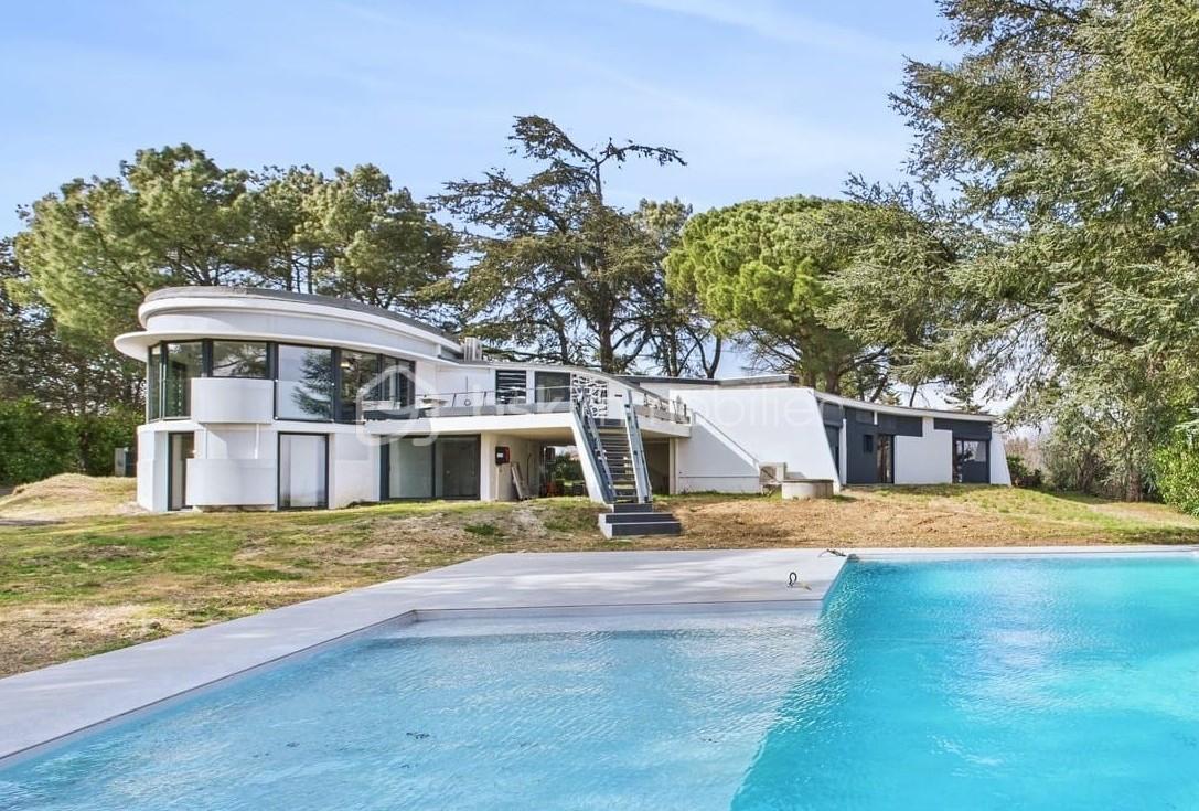 Maison de 224,97 m² - FACACE ARRIRE VUE PISCINE ++.JPG
