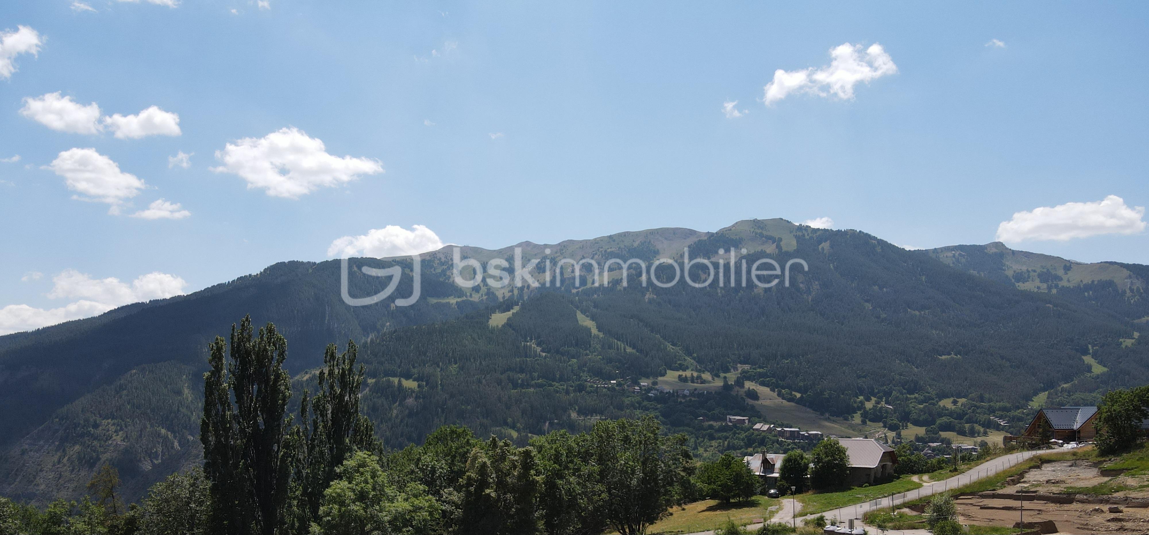 Terrain de 872 m² - photo vue du bruisset.jpg
