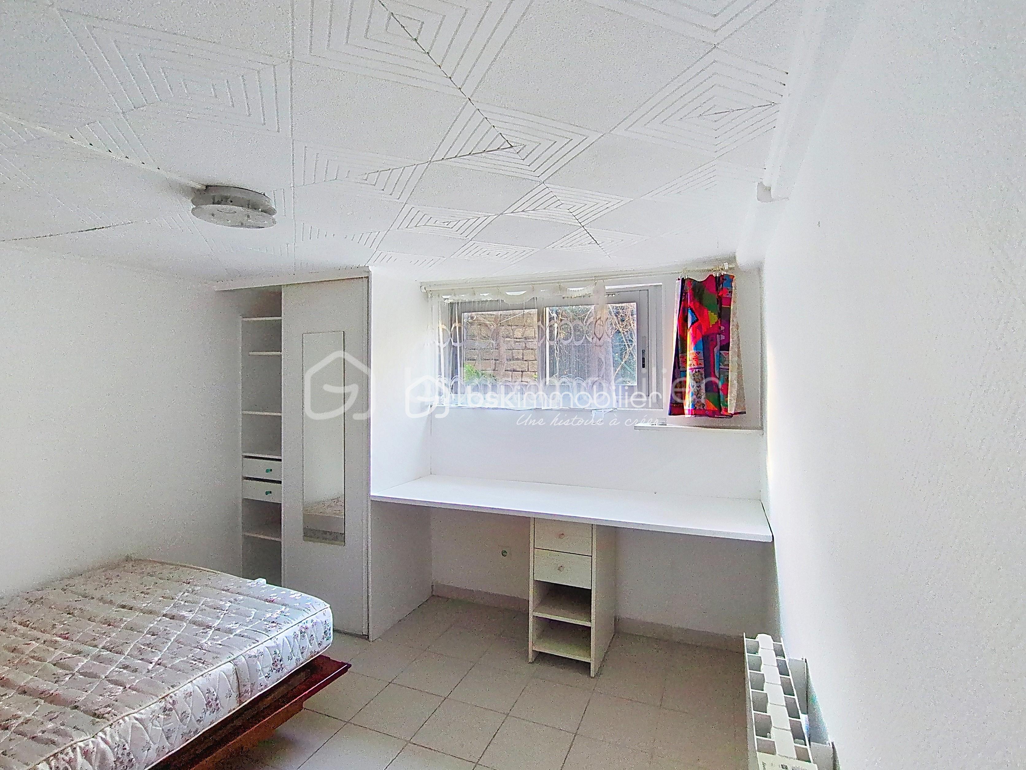 chambre 2 rdc.jpg