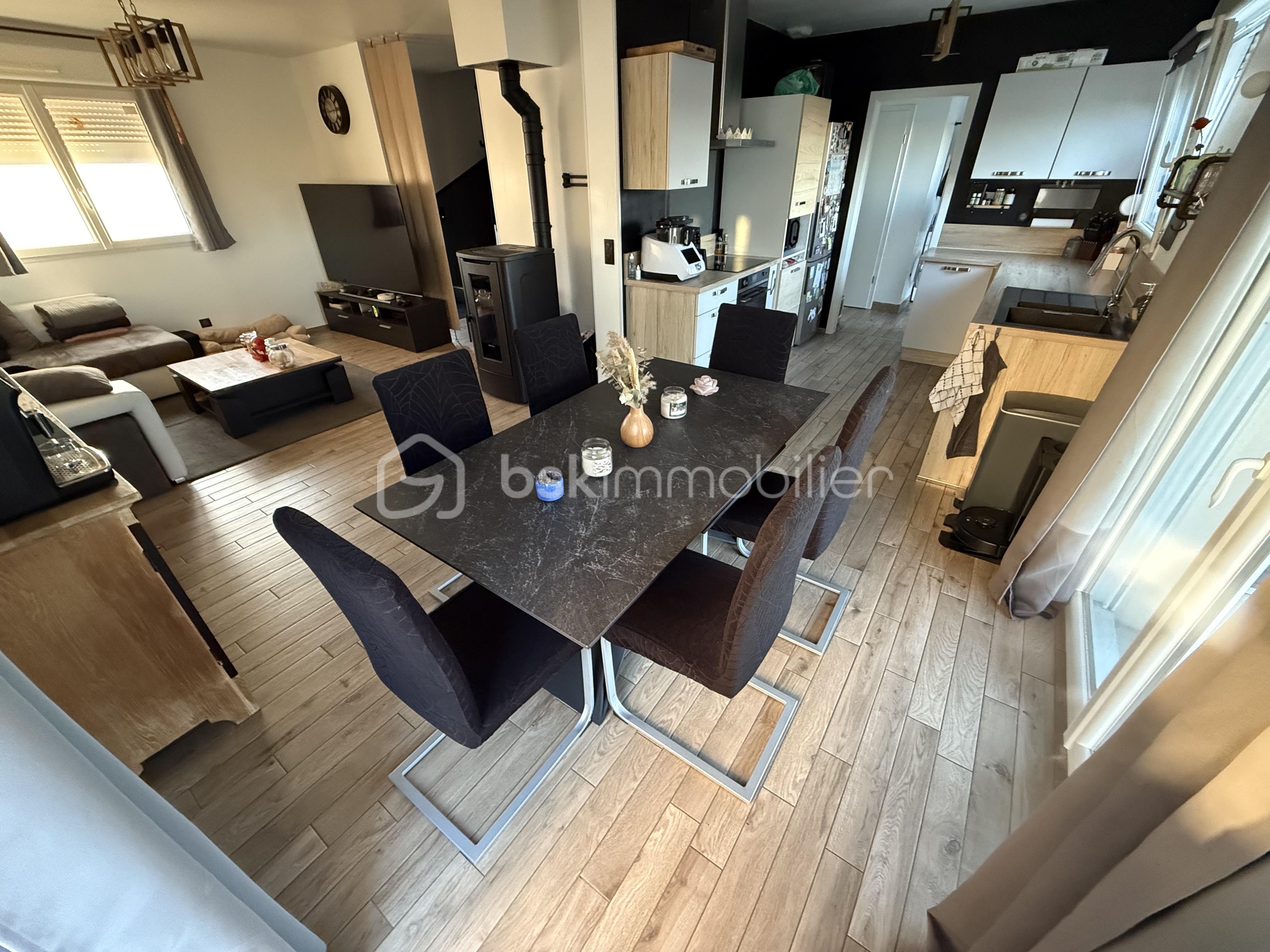 Salon - SAM - Cuisine.JPG