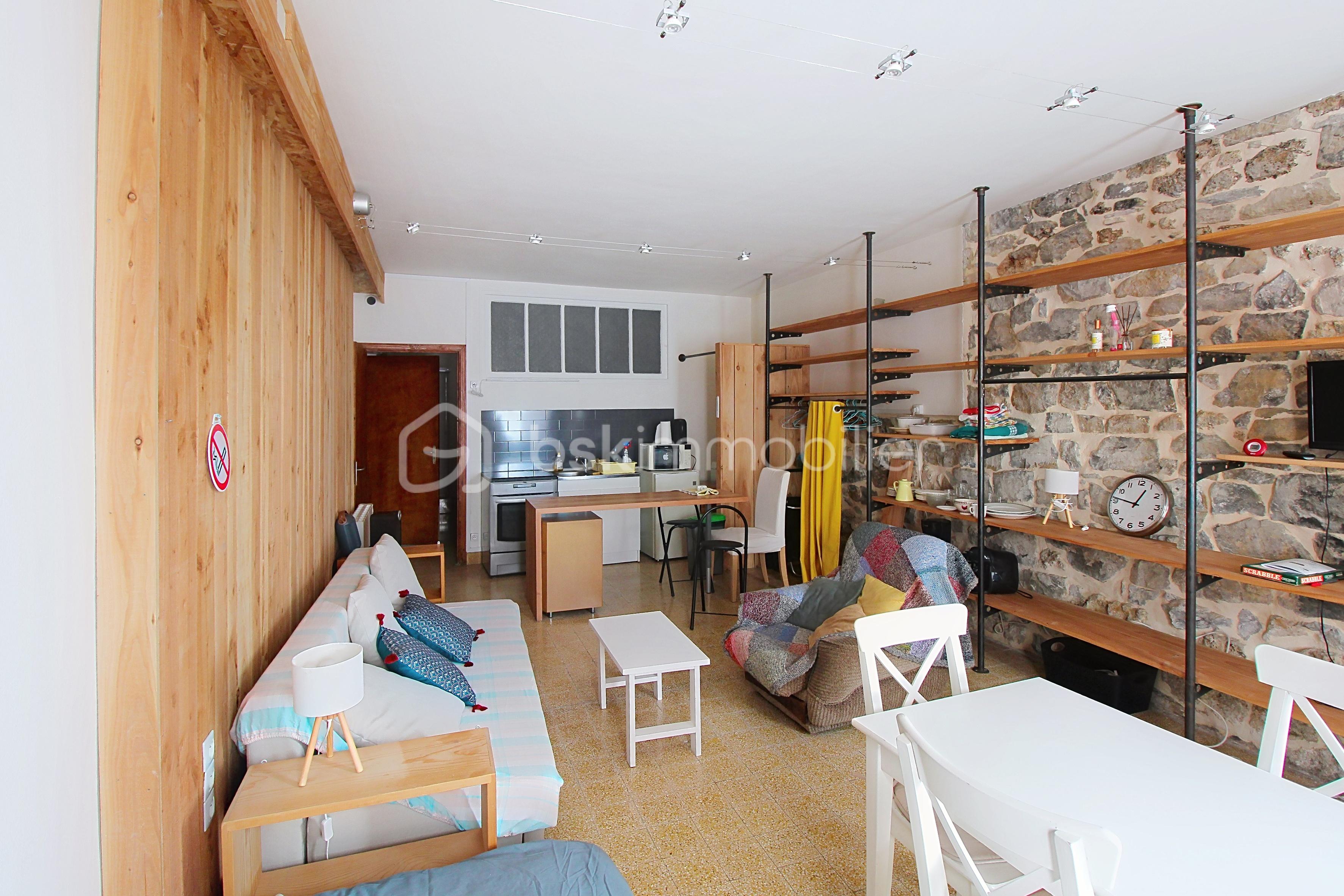 Demeure de 250 m² - demo-tour-10-main-street_00001(10).jpeg