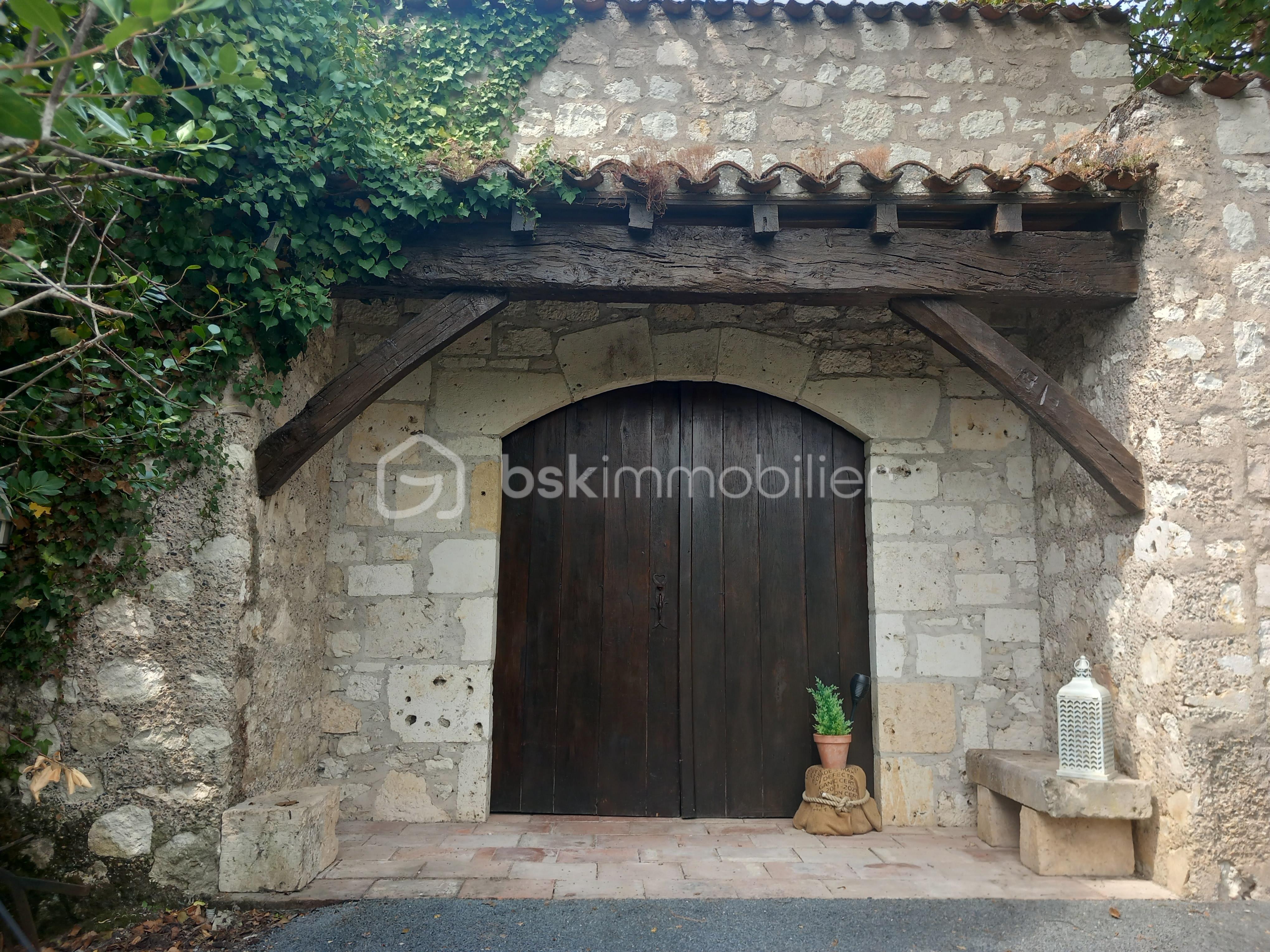 Photo porte cochère.jpg