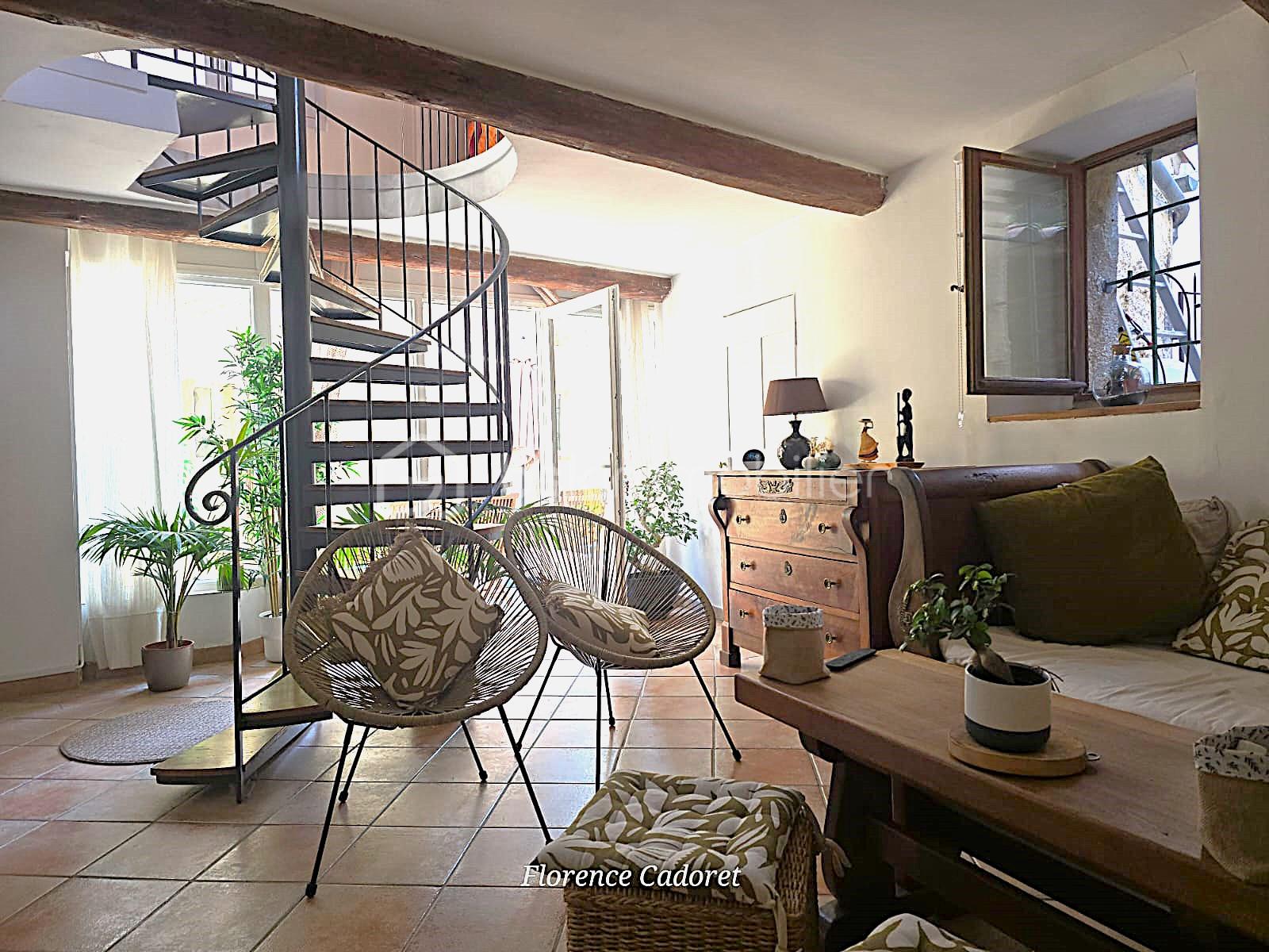 Maison de village de 185 m² - WhatsApp Image 2025-10-14 à 16.07.19_140436d5.jpg