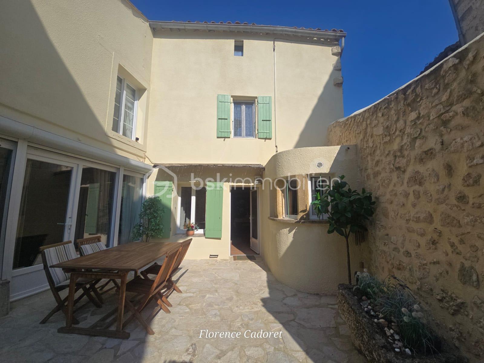 Maison de village de 185 m² - WhatsApp Image 2025-10-14 à 16.05.38_40c329dc.jpg