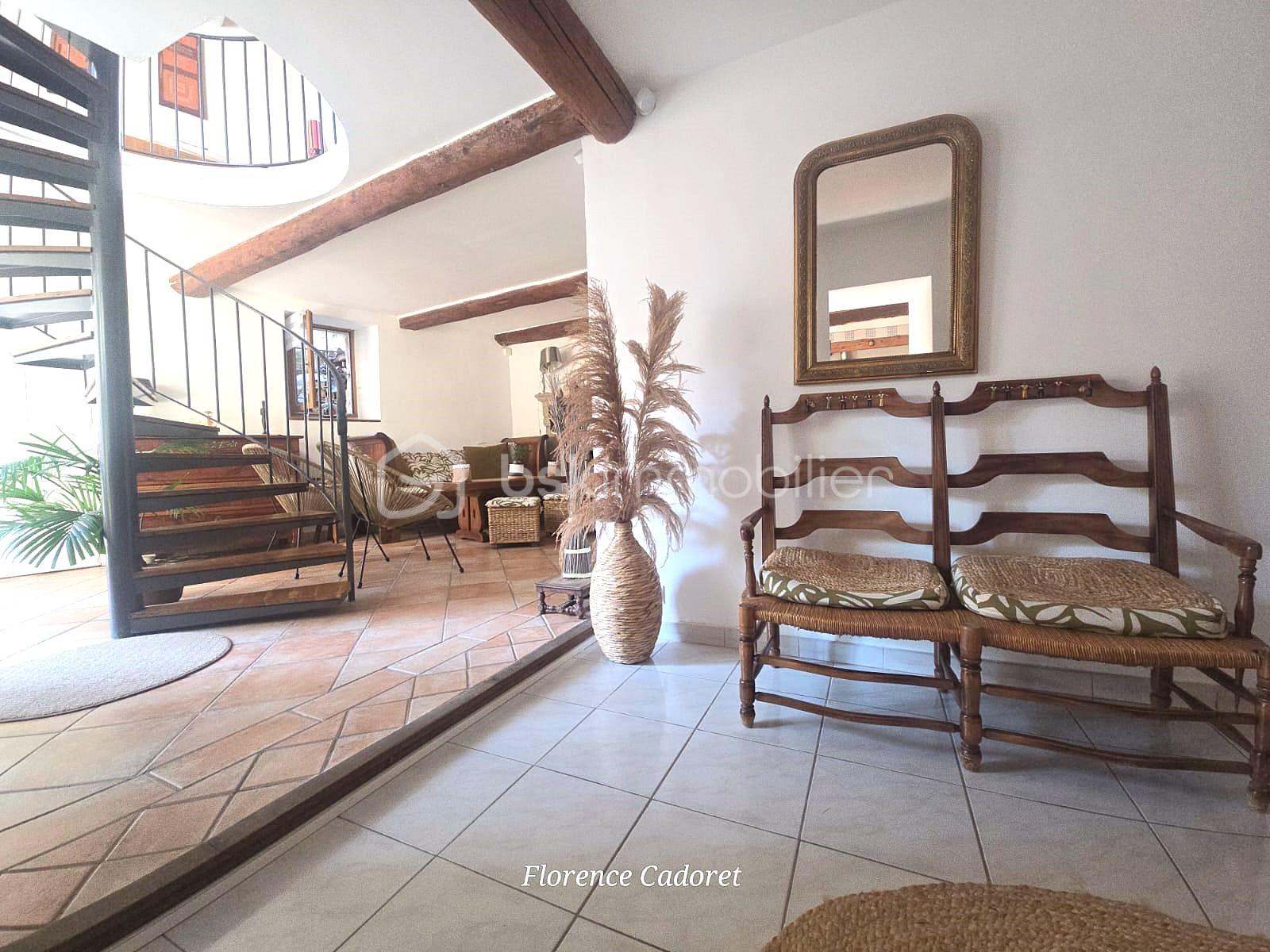 Maison de village de 185 m² - WhatsApp Image 2025-10-14 à 16.07.17_1413aef1.jpg