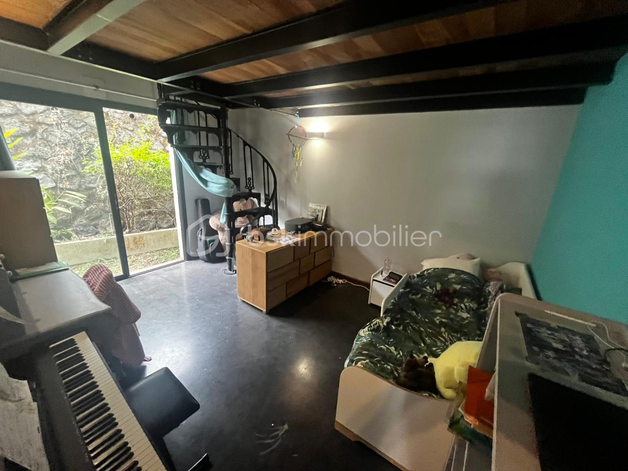 Maison de 167 m² - WhatsApp Image 2025-11-16 à 16.37.22_768e0d9c.jpg