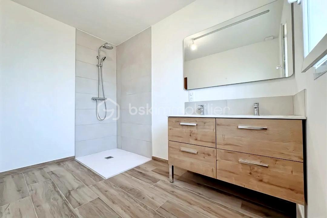Villa de 89 m² - hoqi-b643ce334ec54e7582e830aa6cb5795a.JPG