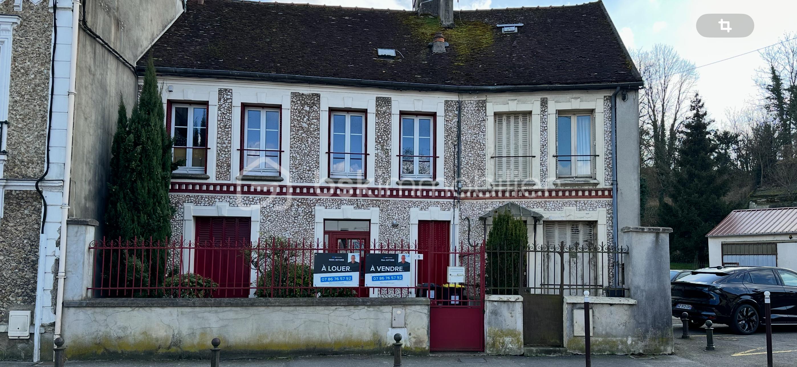 Immeuble mixte de 110 m² - IMG_8282 2.PNG