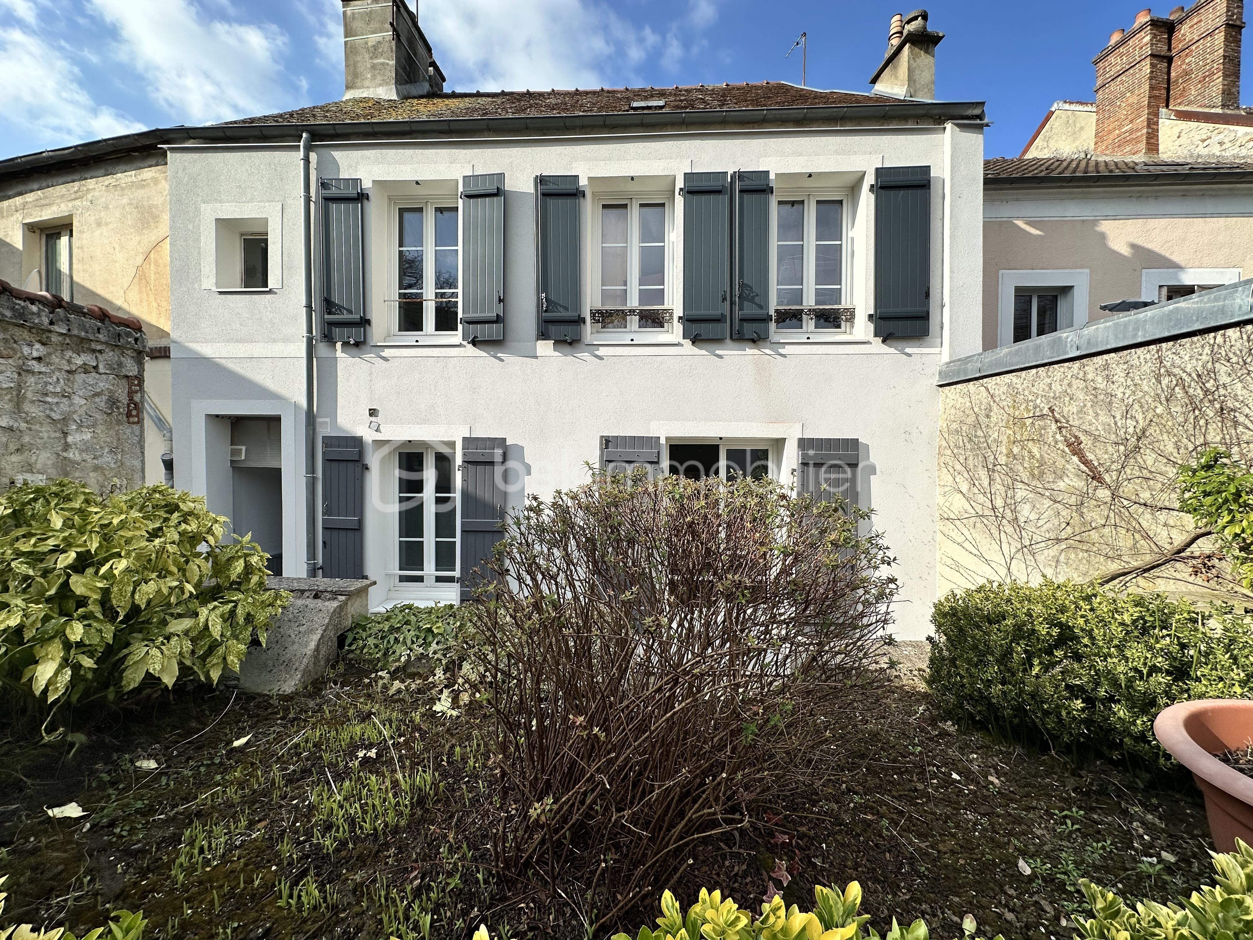 Immeuble mixte de 110 m² - IMG_8293 2 - copie.jpg