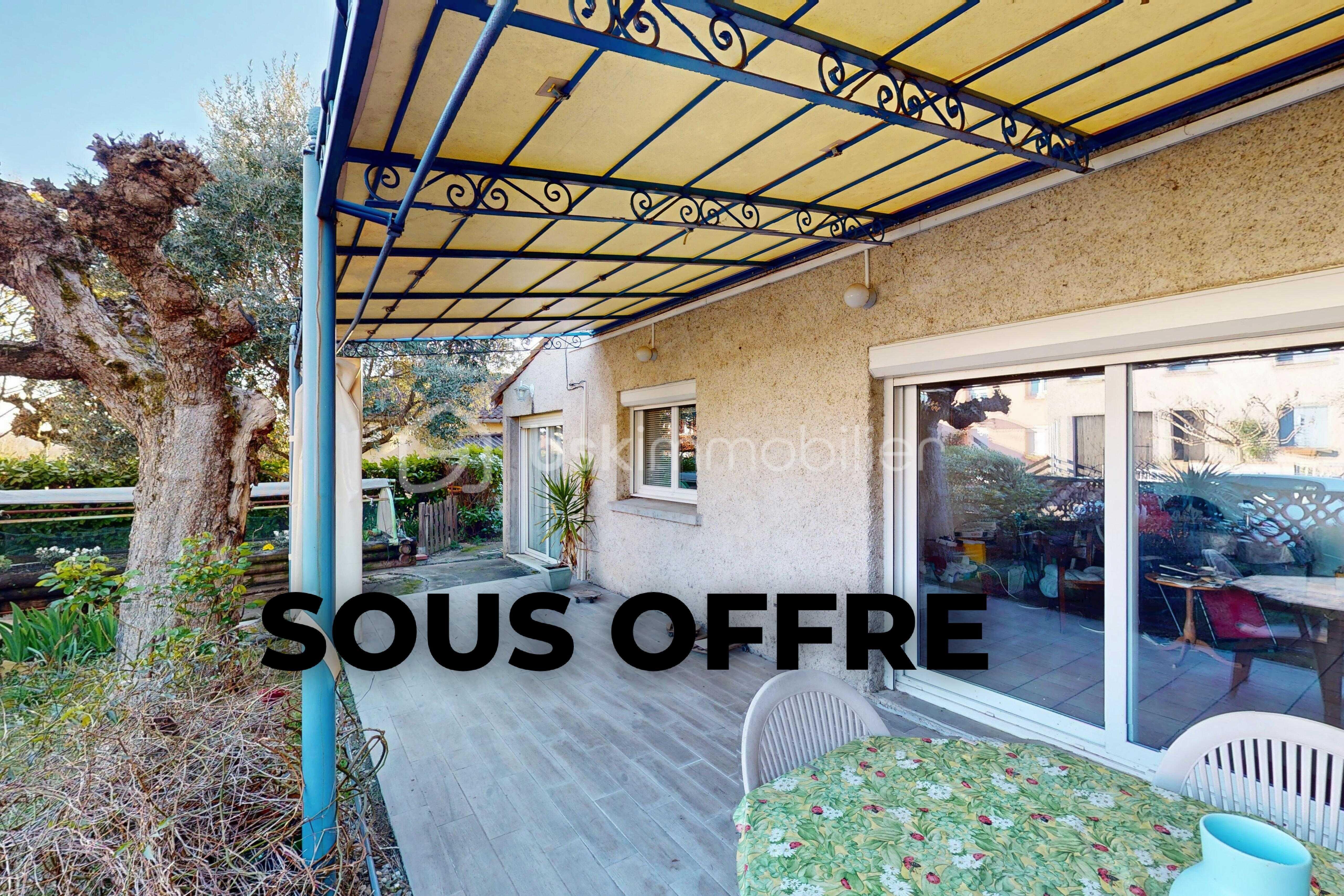 8-Residence-en-Poutet-03172026_222043.jpg