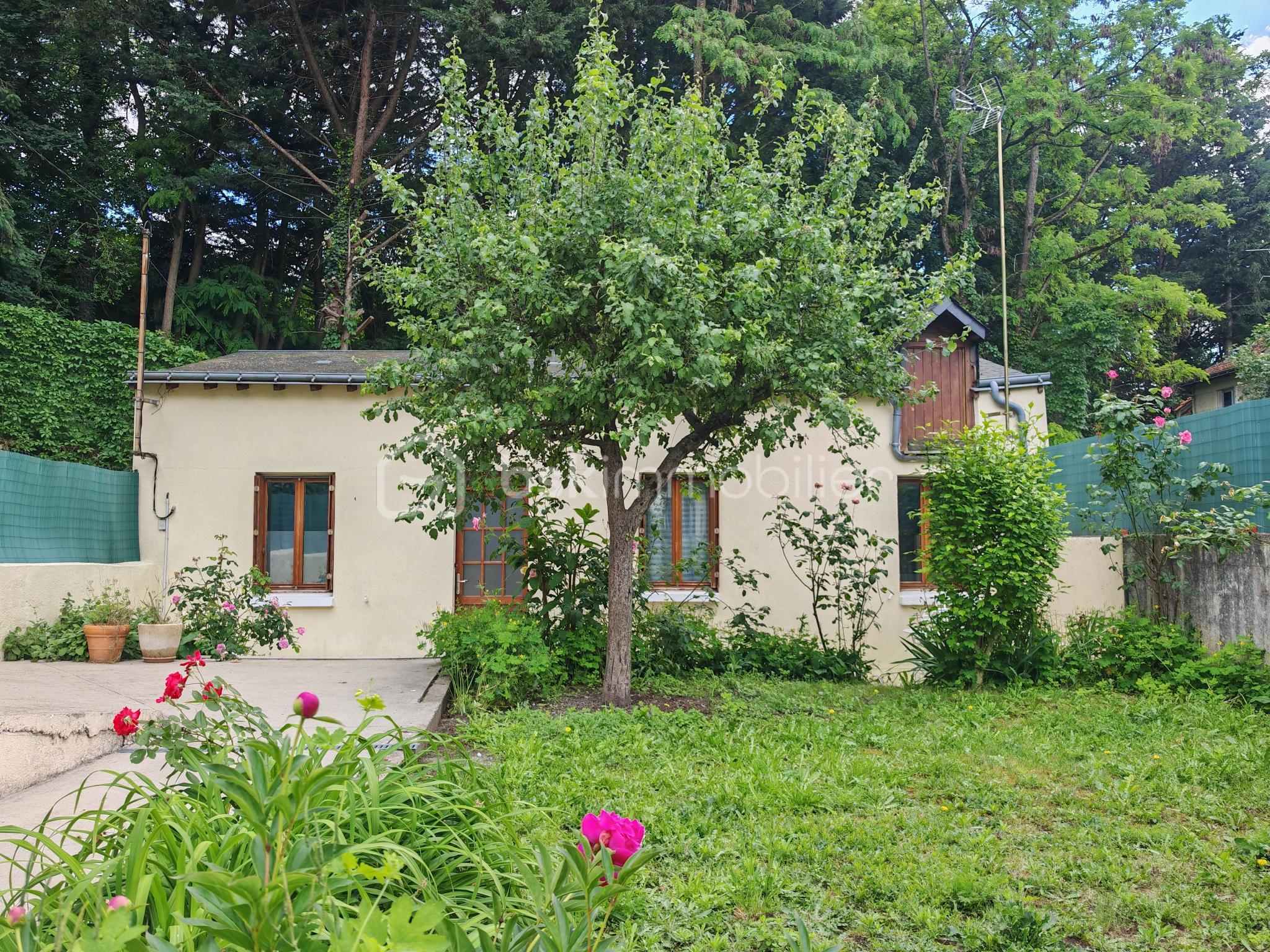 Maison 2 pièces 100 m² · à Tours · 100 m² · 95 000 €