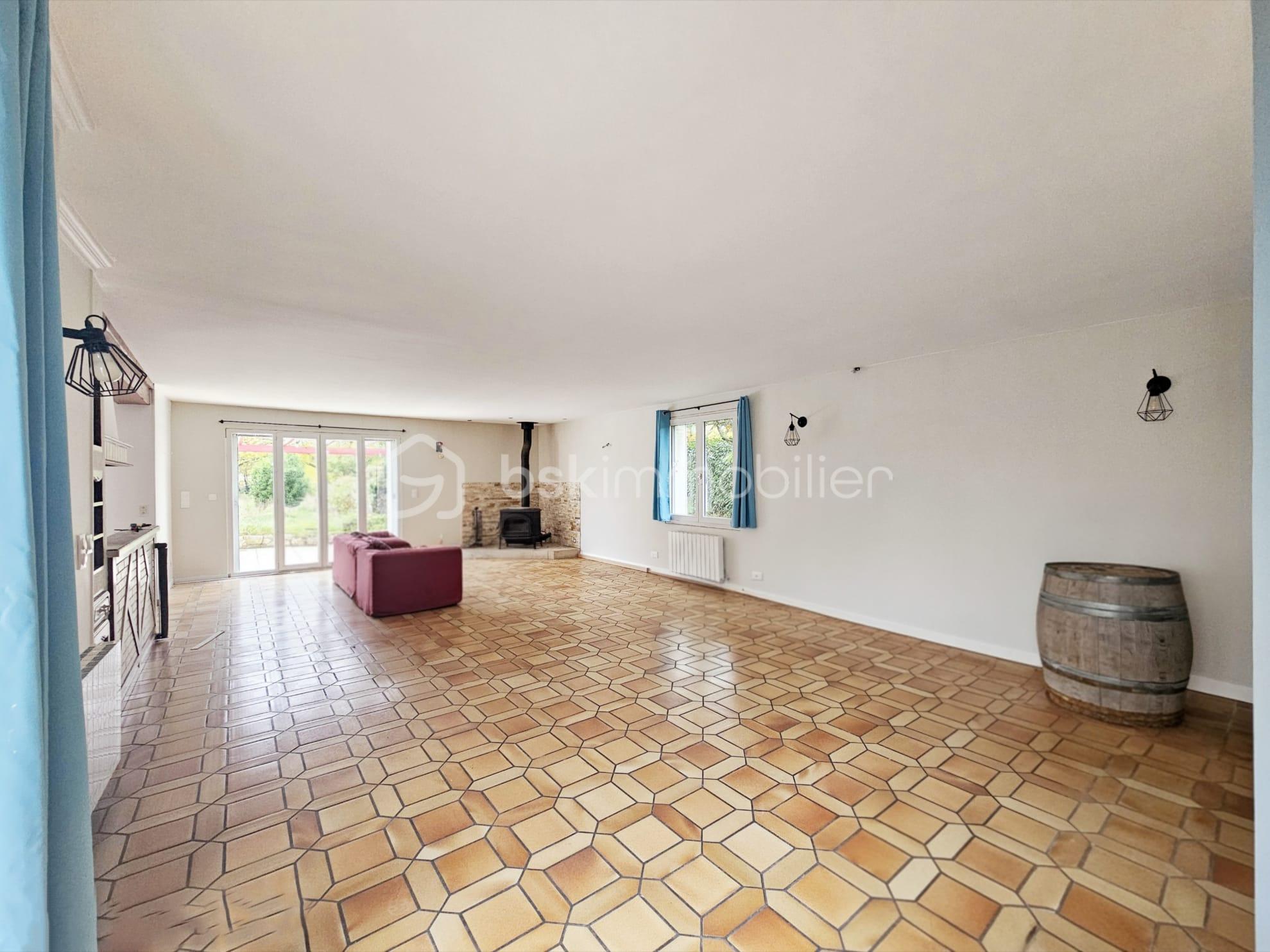 Maison traditionnelle de 192 m² - WhatsApp Image 2025-10-30 at 16.29.16 (3).jpeg