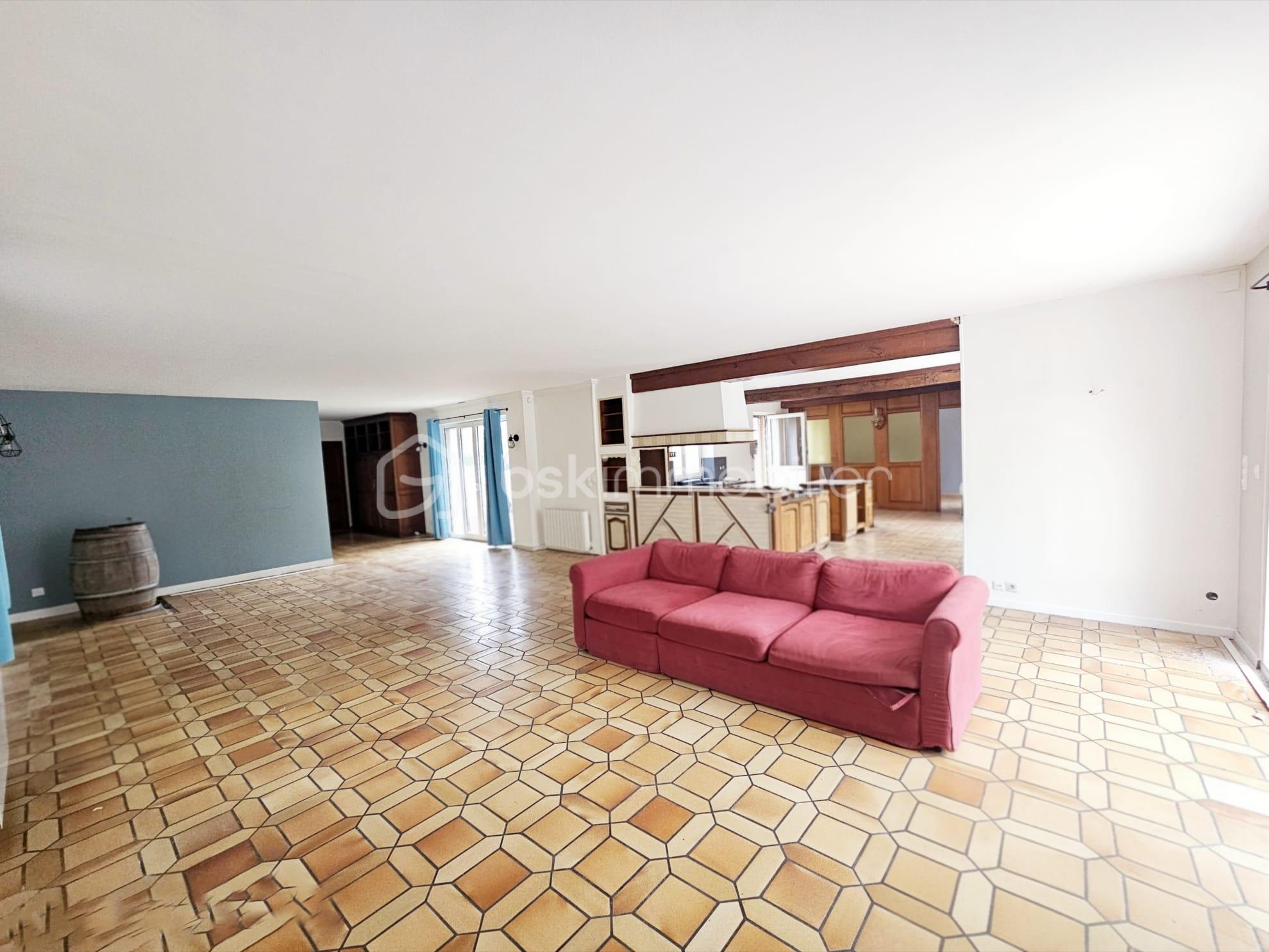 Maison traditionnelle de 192 m² - WhatsApp Image 2025-10-30 at 16.29.16 (2).jpeg