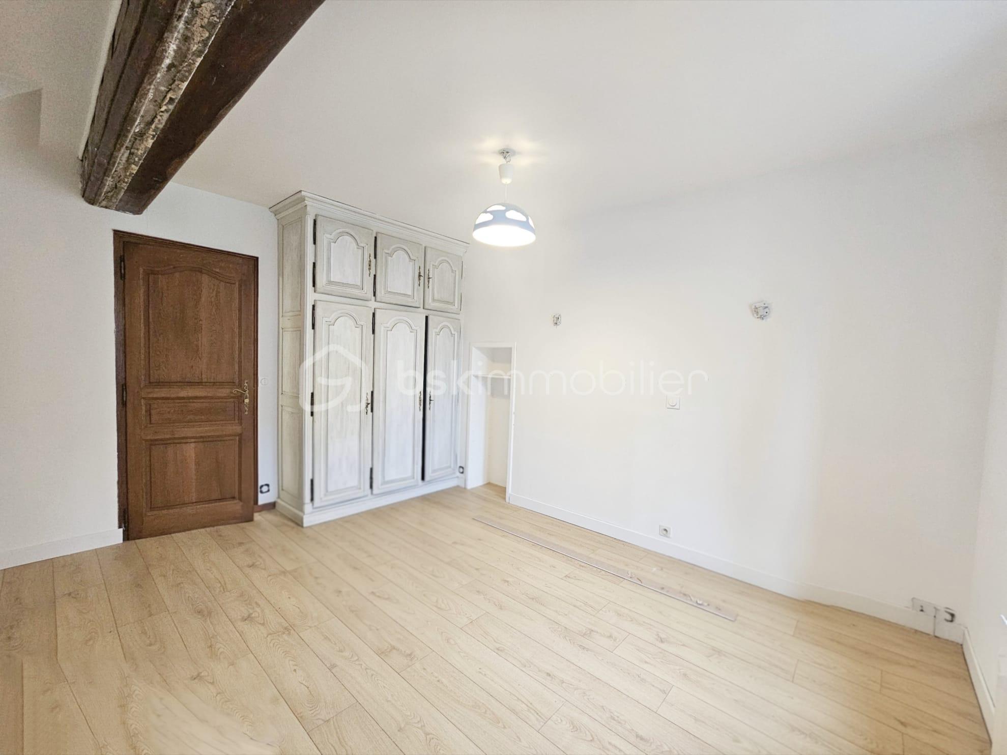 Maison traditionnelle de 192 m² - WhatsApp Image 2025-10-30 at 16.29.16 (4).jpeg