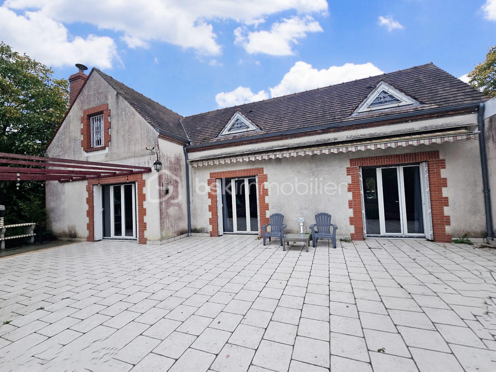 Maison traditionnelle de 192 m² - WhatsApp Image 2025-10-30 at 16.29.17 (1).jpeg