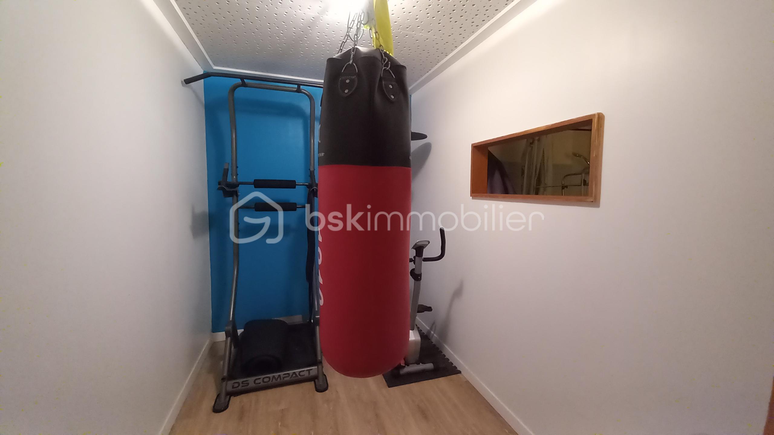 Appartement de 90 m² - Appartement La cote St Andre - Les Halles - Photo Bureau 1.jpg