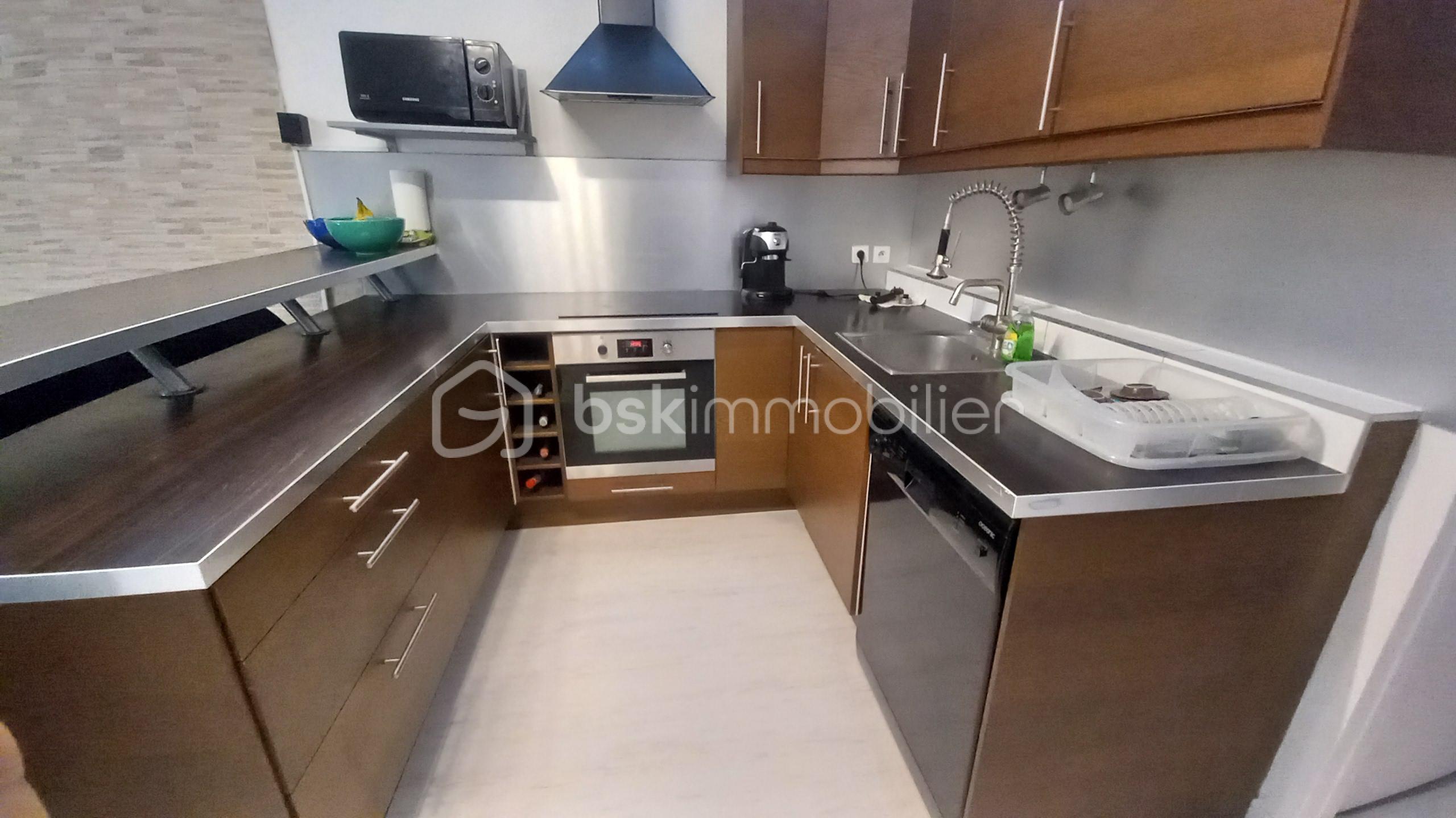 Appartement de 90 m² - Appartement La Côte St André Les Halles Photo Cuisine 1.jpg
