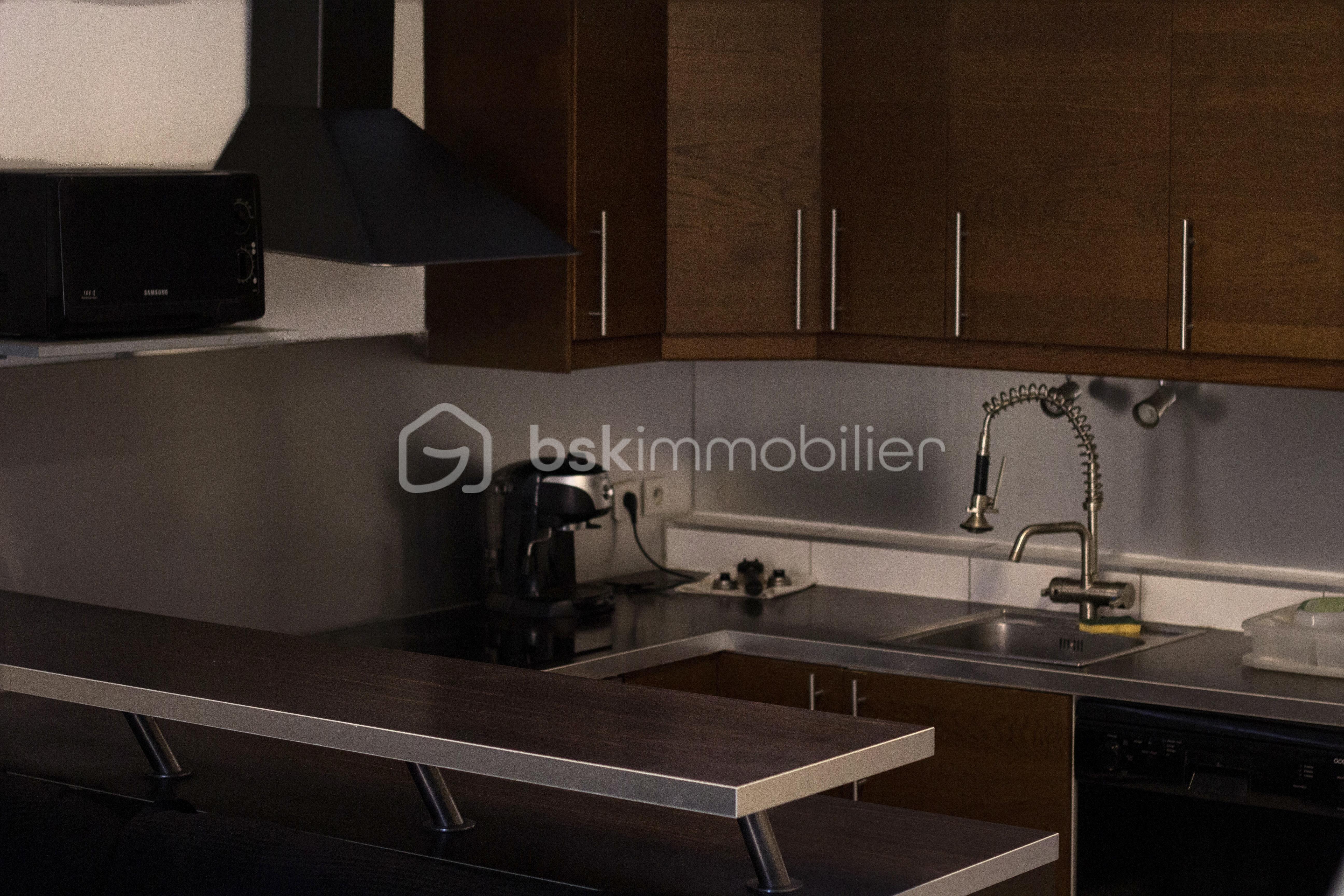 Appartement de 90 m² - Appartement La cote St Andre - Les Halles - Photo cuisine 5.jpg.jpeg