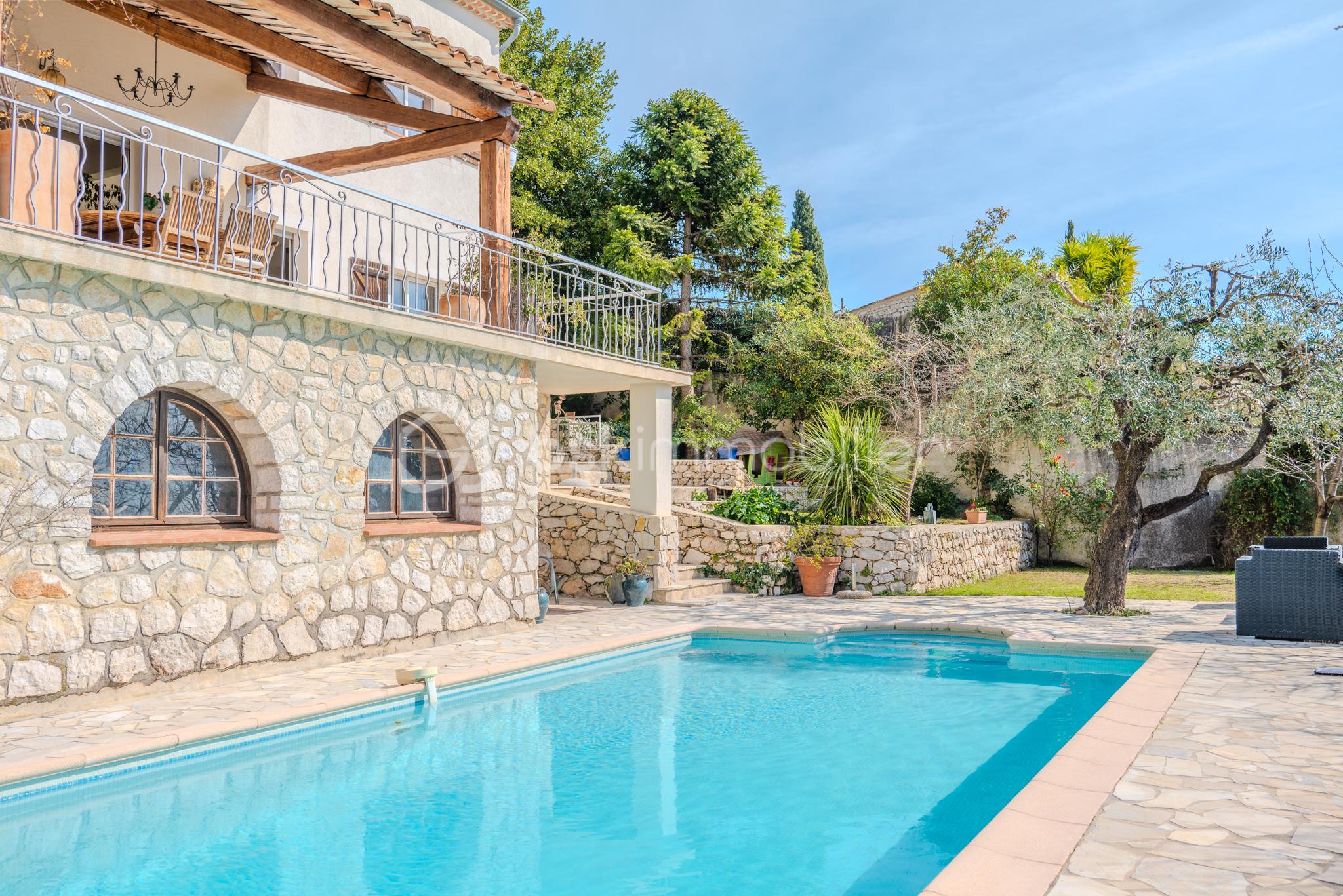 Maison en pierre de 175 m² - 6.1.png