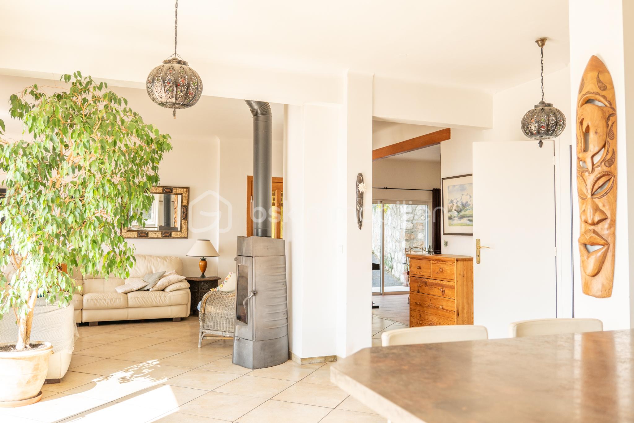 Maison en pierre de 175 m² - 9.png