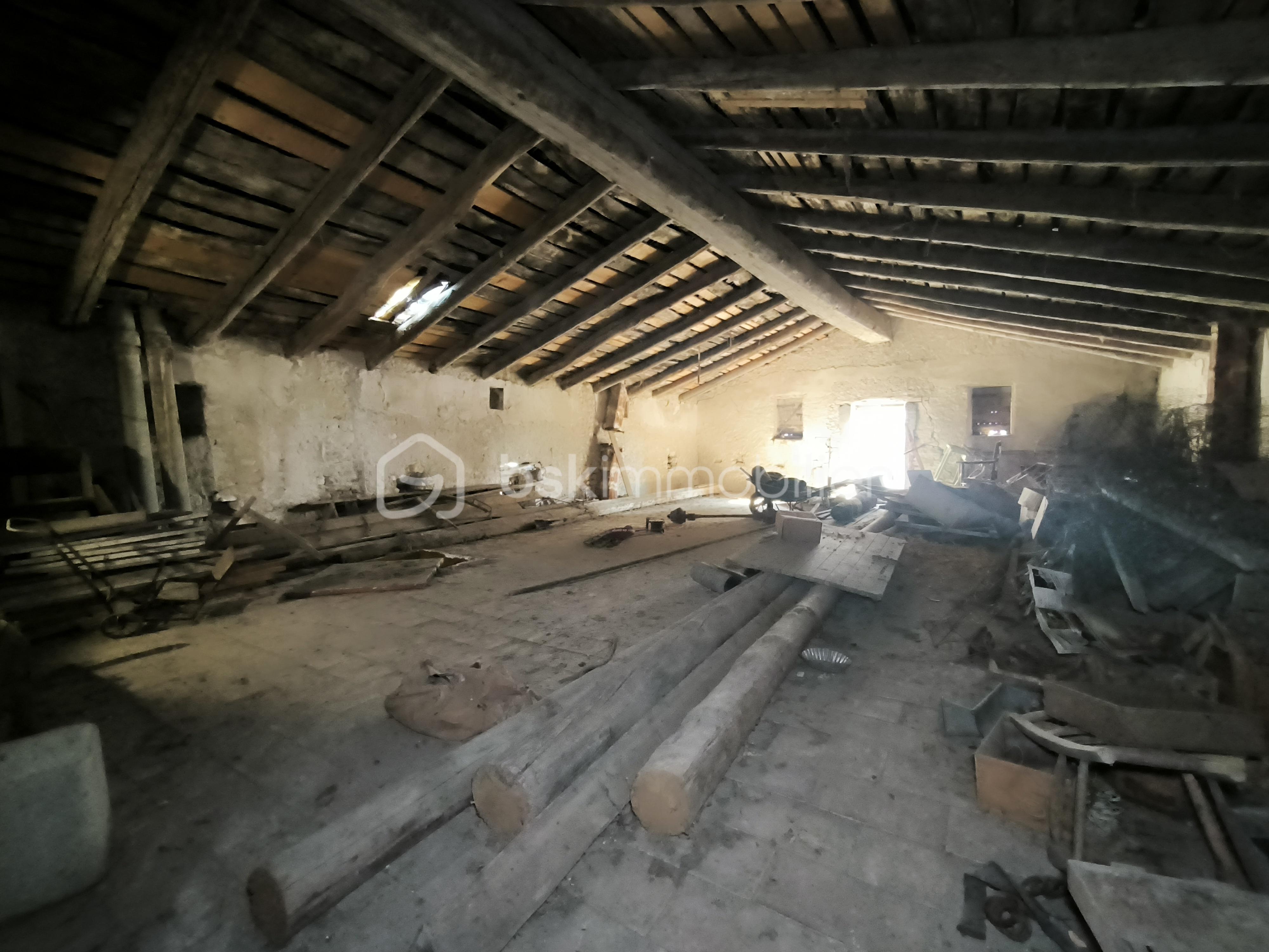 Maison ancienne de 213 m² - IMG_20251014_160054.jpg