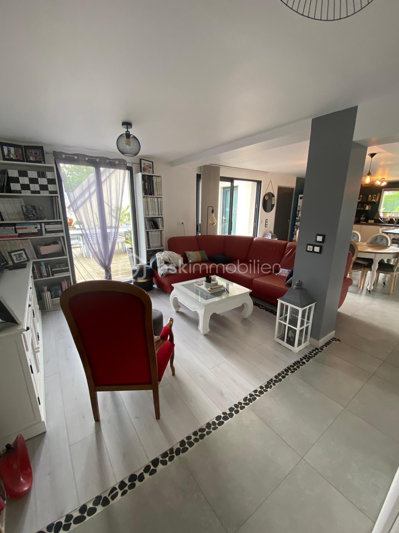 Maison de 141 m² - photo salon2.jpg