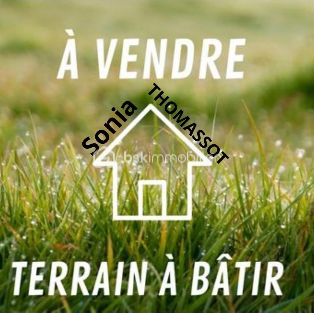 Terrain de 4 760 m²