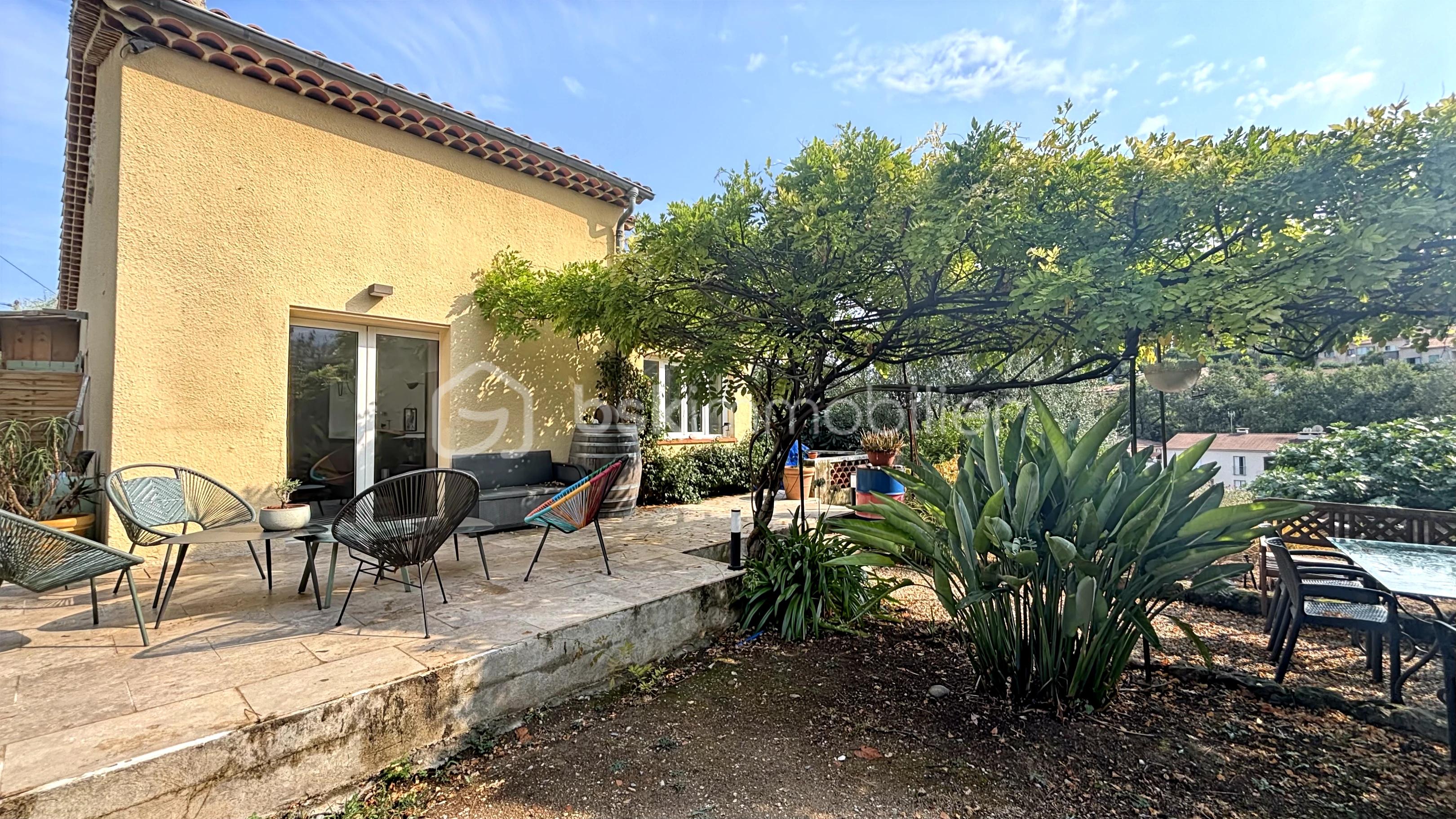 Maison provencale de 123 m² - liloo-downloader2KKDsf