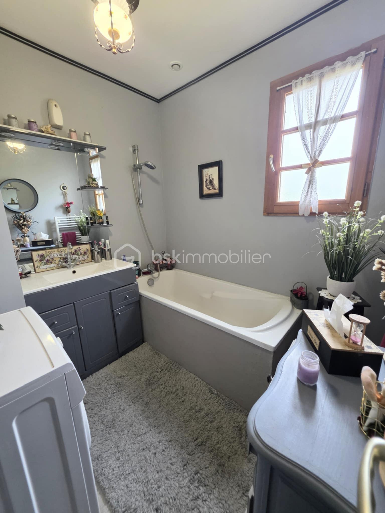 Maison de 88 m² - ef434973-f55b-462c-b2ba-99a3f018b0f0.jpg