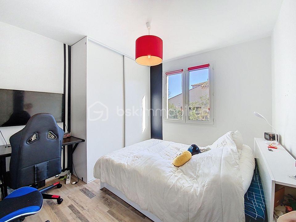 Maison traditionnelle de 180 m² - photo-1769435036.jpg