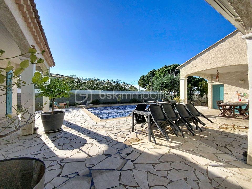 Maison traditionnelle de 180 m² - photo-1769435669.jpg