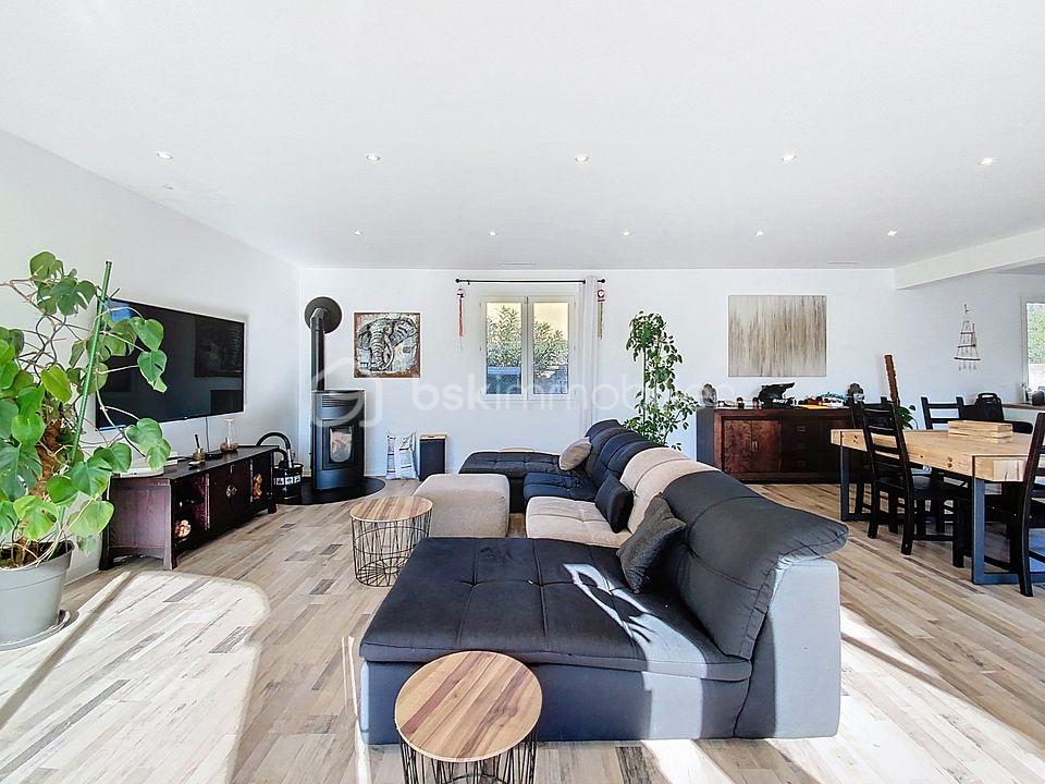 Maison traditionnelle de 180 m² - photo-1769434995.jpg