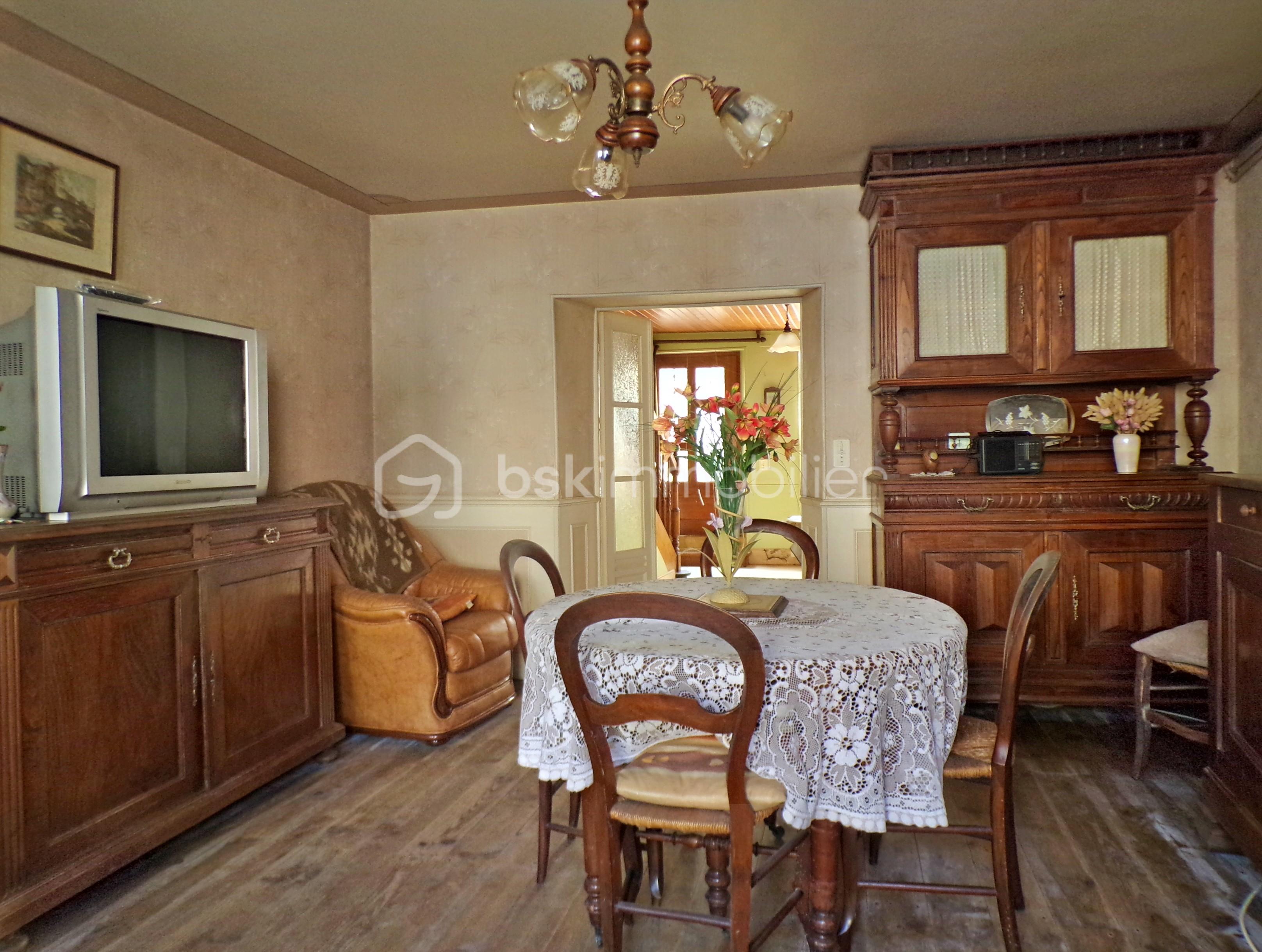 Maison de village de 86 m² - Salon Séjour.JPG