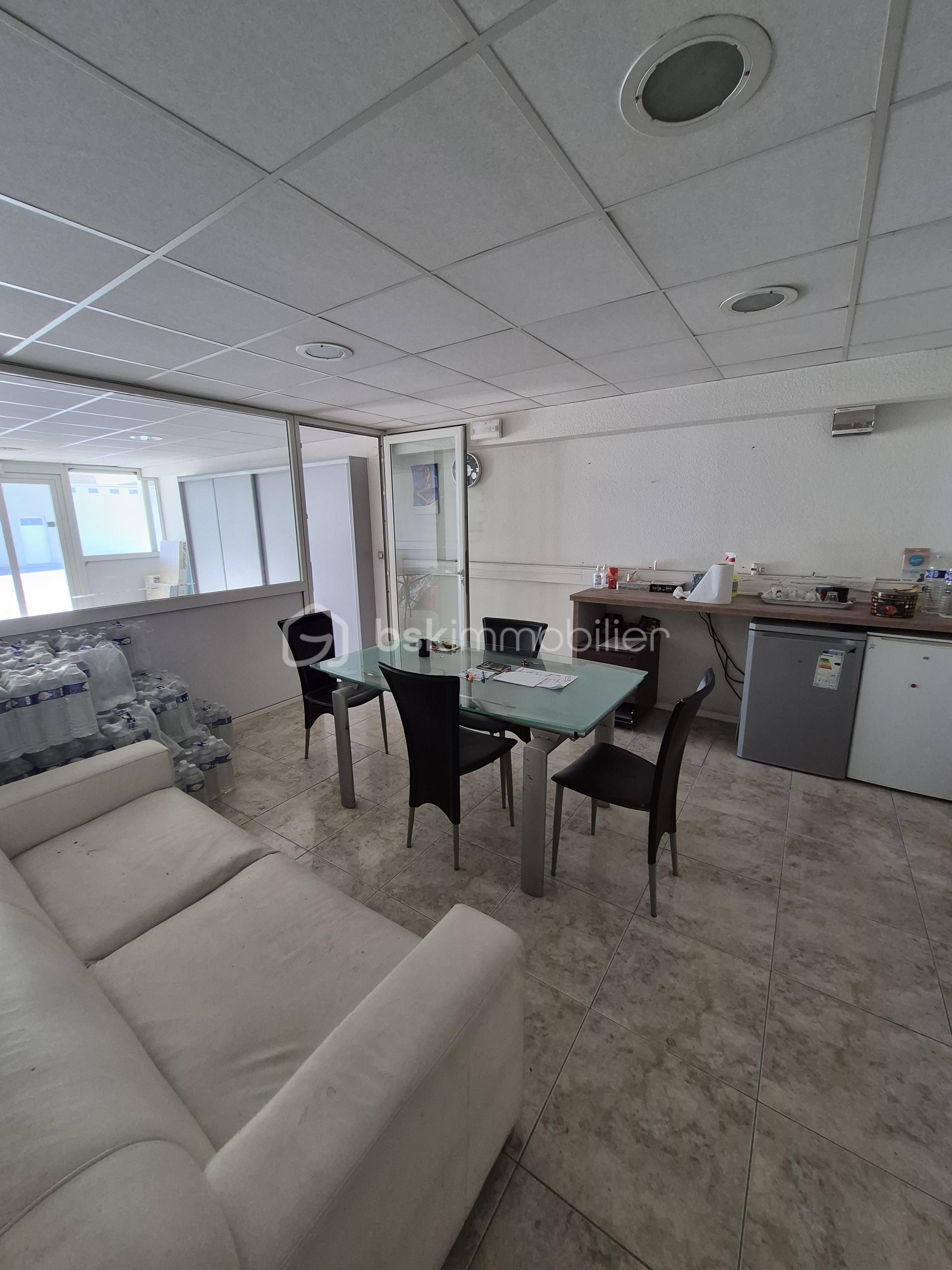 Immeuble de 820 m² - 6.jpg