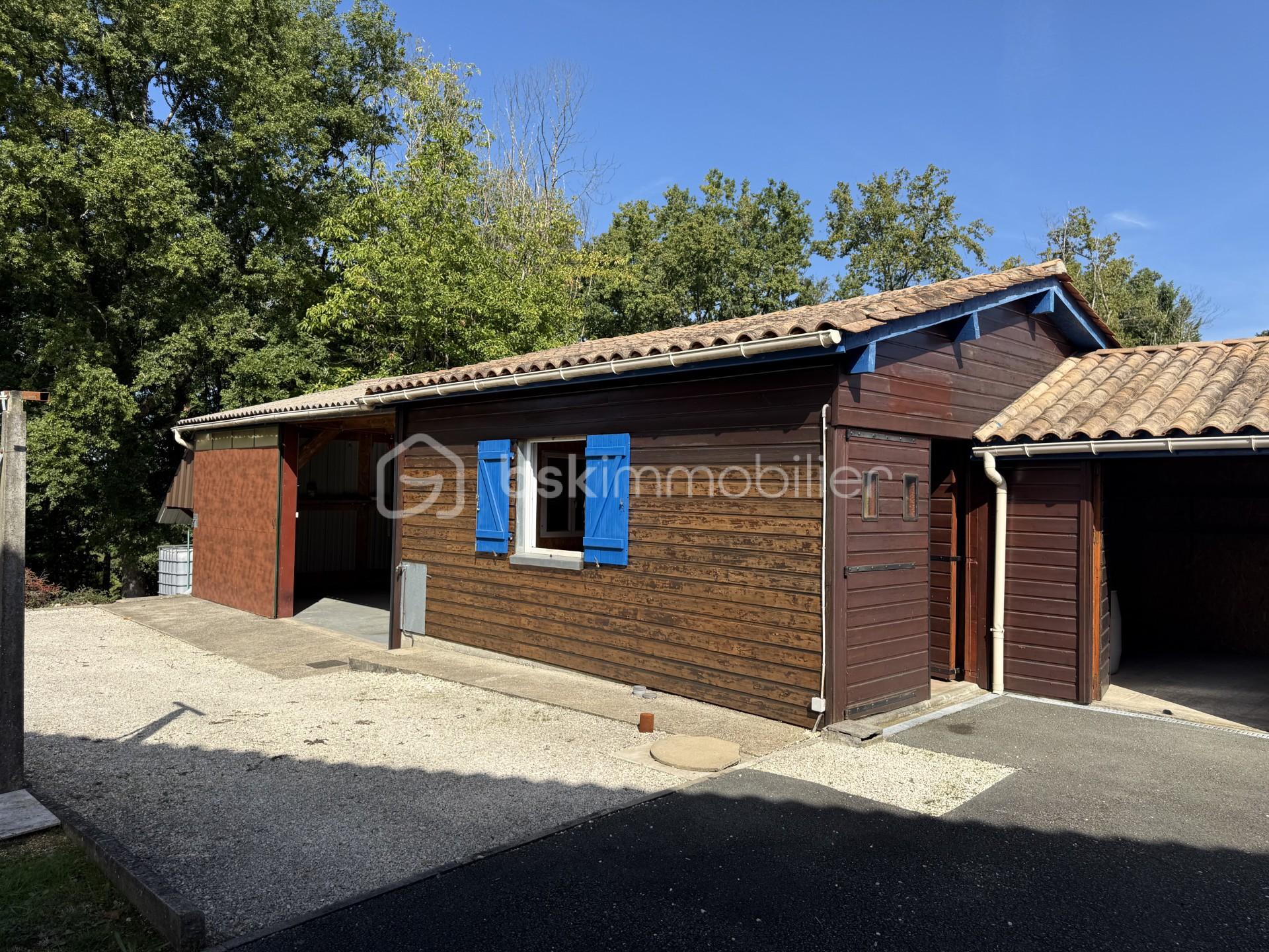 Maison de 164 m² - legrand.1.jpg