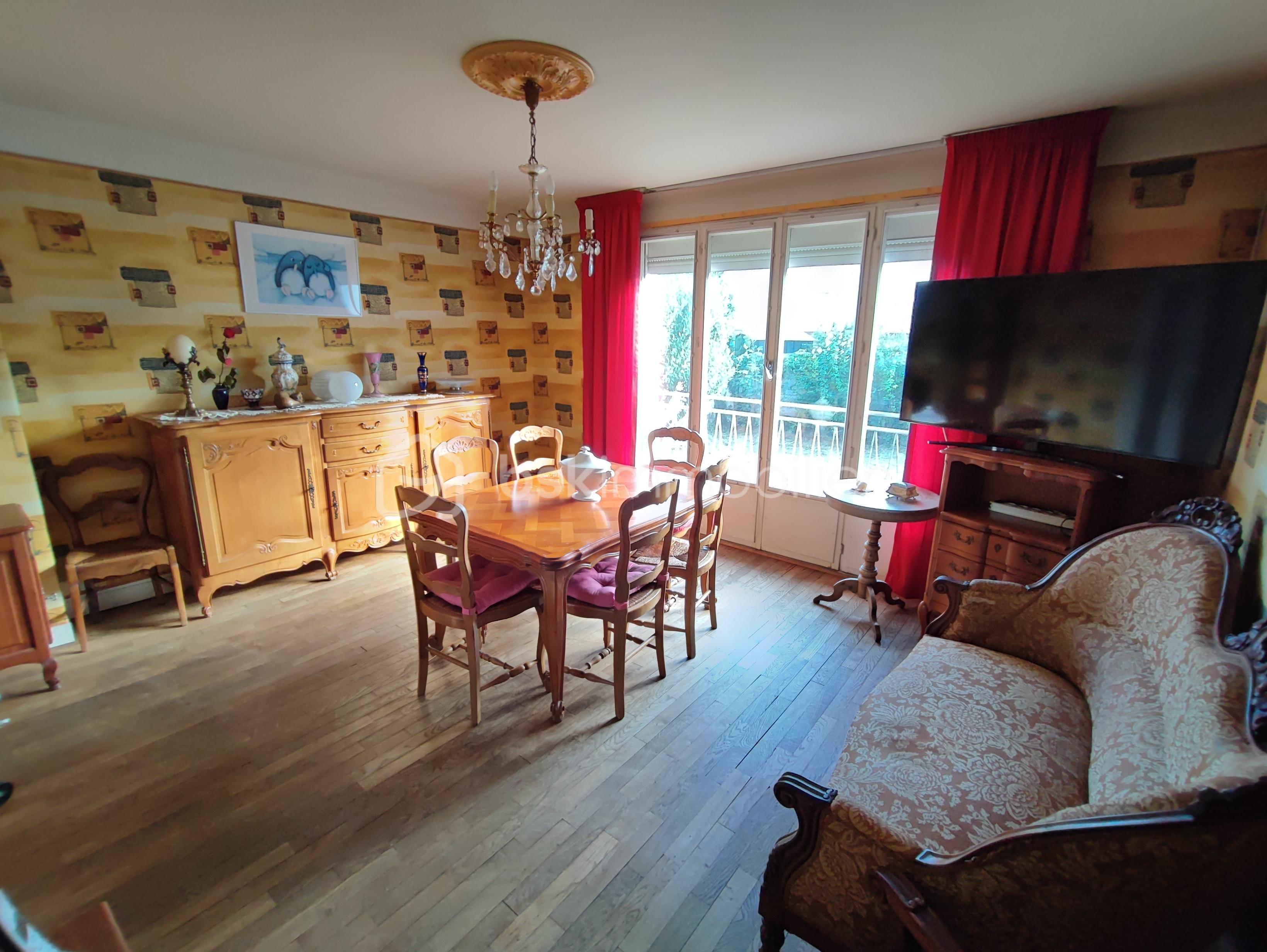 Maison de 130 m² - 1756403919797.jpg