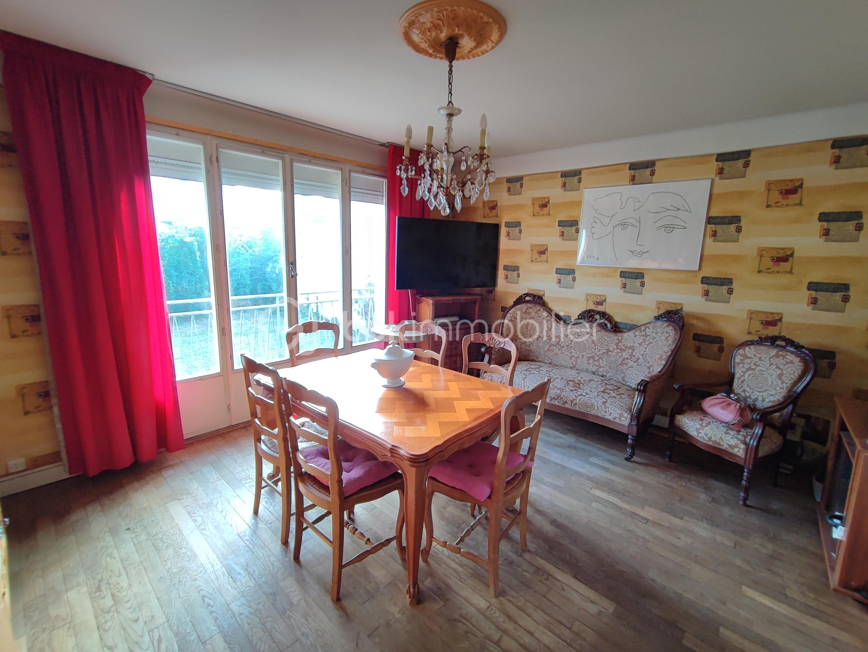 Maison de 130 m² - 1756403919813.jpg