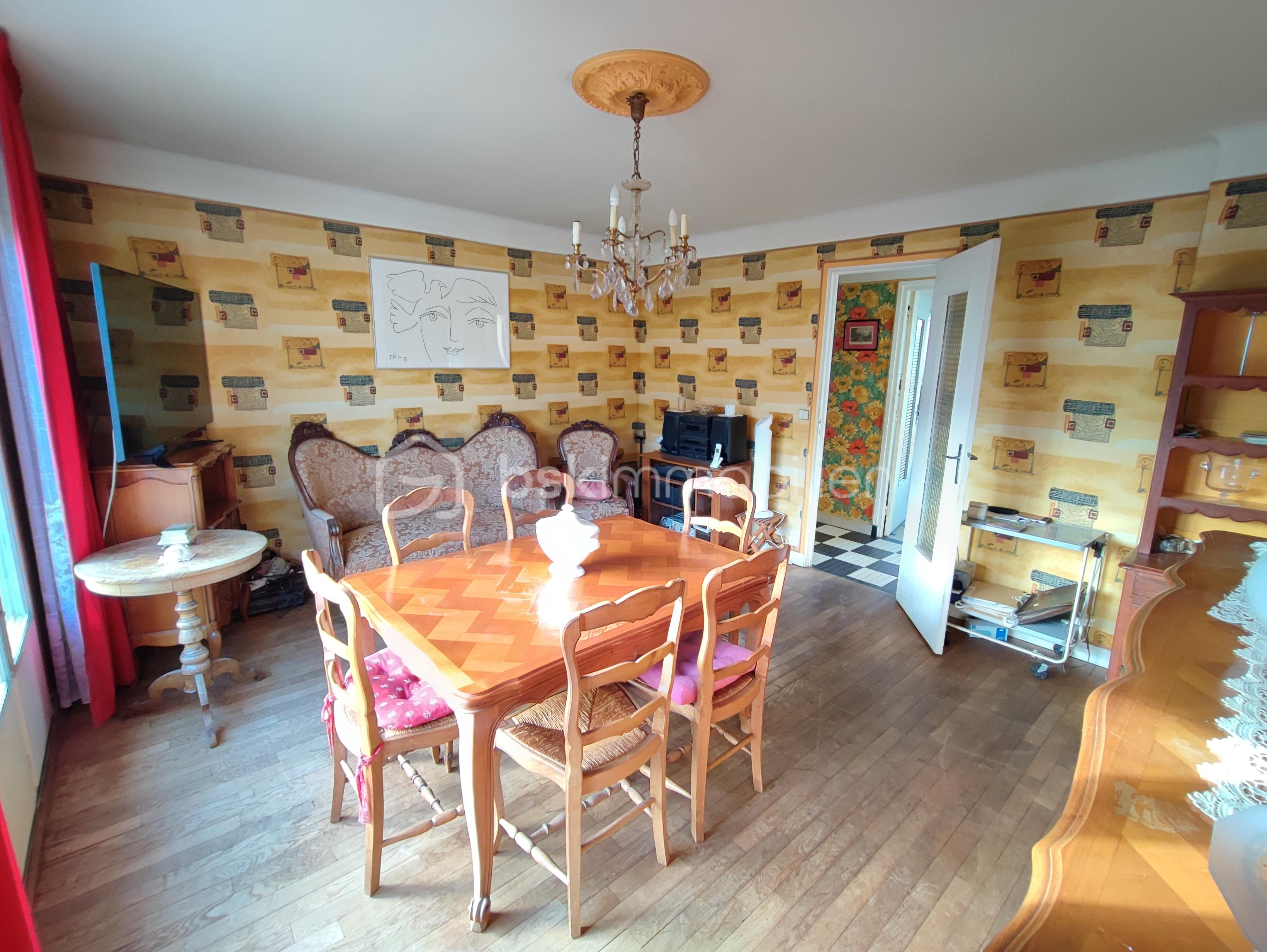 Maison de 130 m² - 1756403919823.jpg