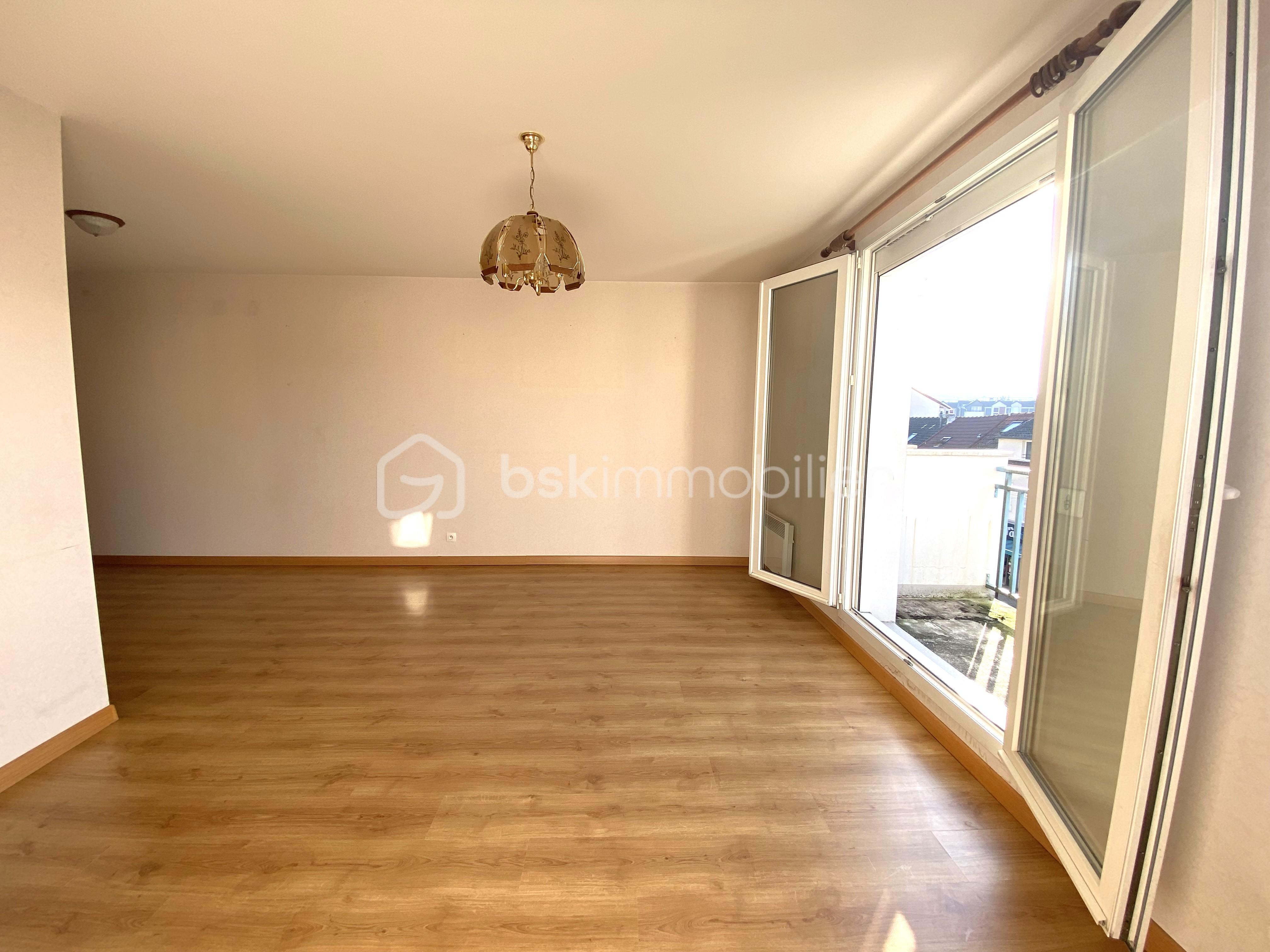 Appartement de 48,38 m² - 09 séjour.JPG