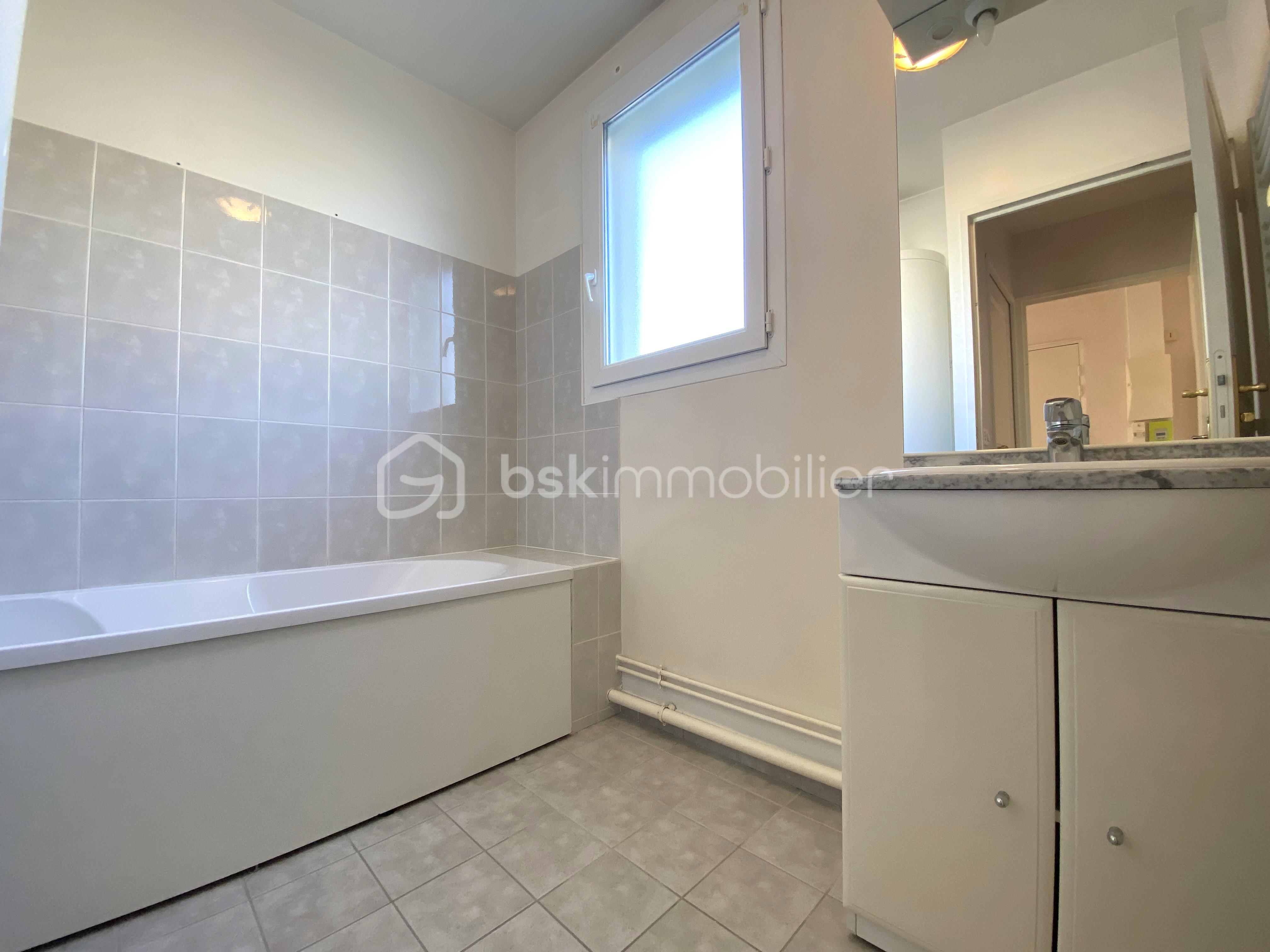 Appartement de 48,38 m² - 15 sdb.JPG