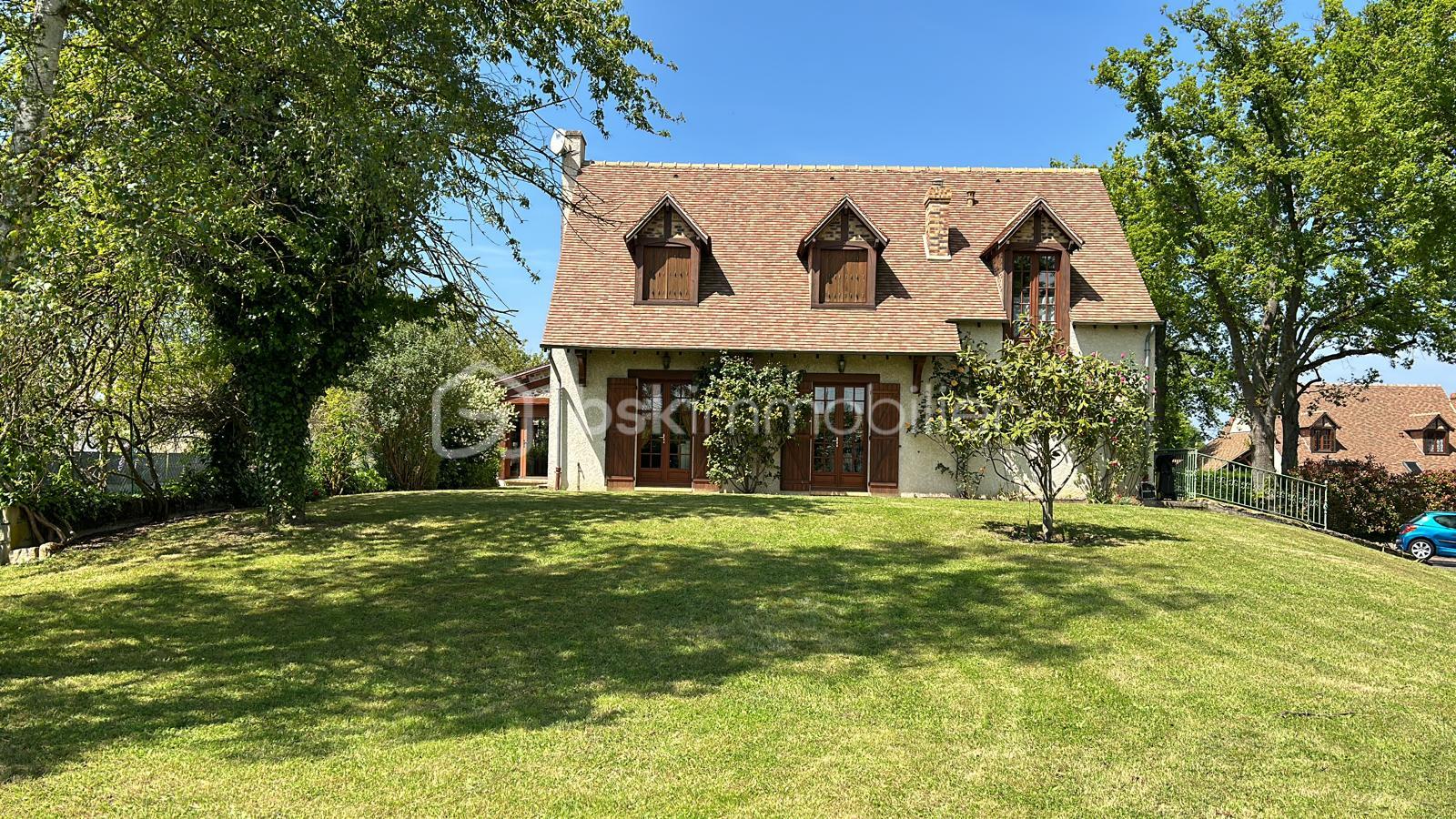 Maison de 306 m² - IMG-20250729-WA0026.jpg