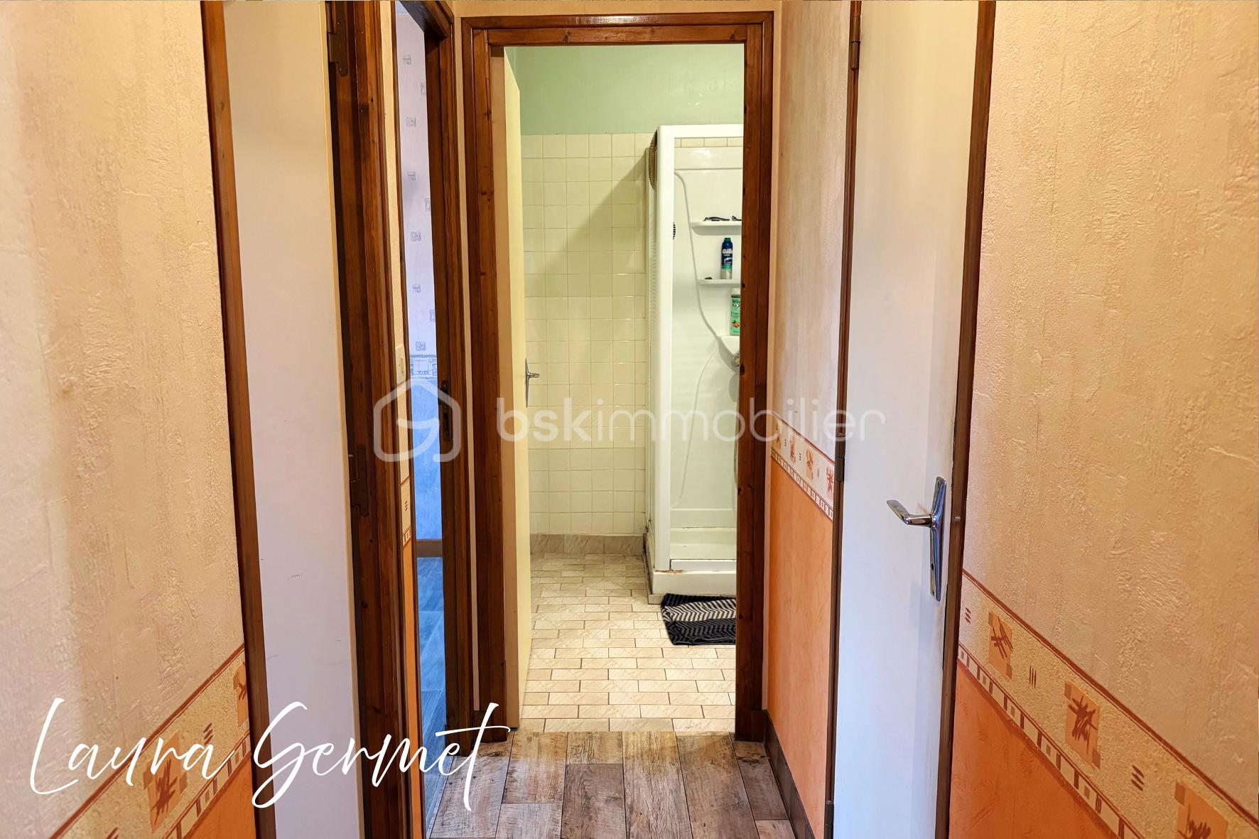 Pavillon de 90 m² - 1000001138.png